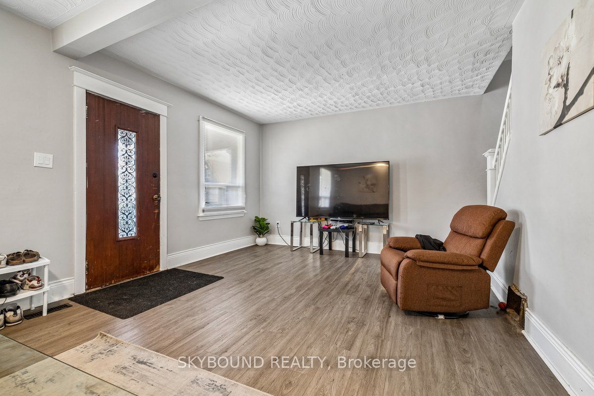 165 Paling Avenue