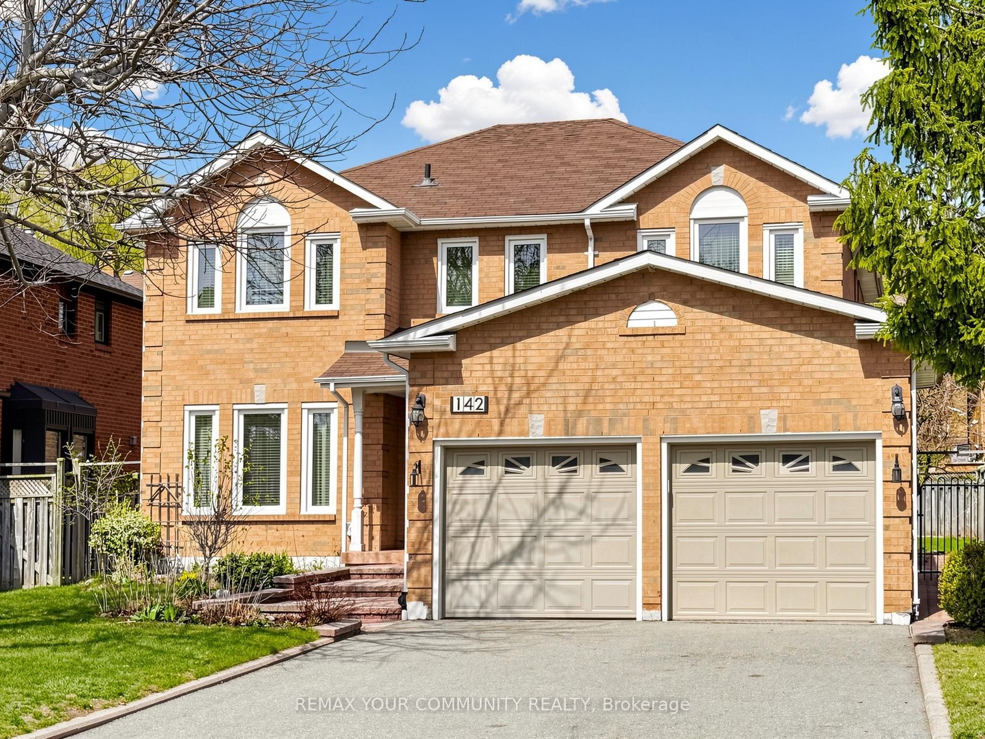 142 Waterside Crescent