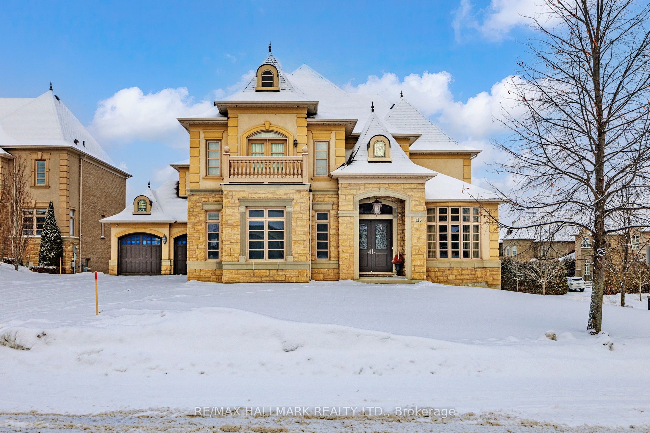 123 Carisbrooke Circle