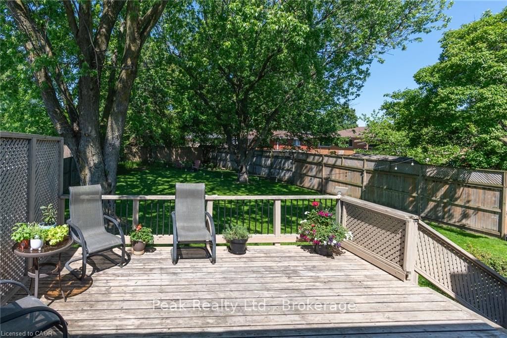 18 Mayberry Place