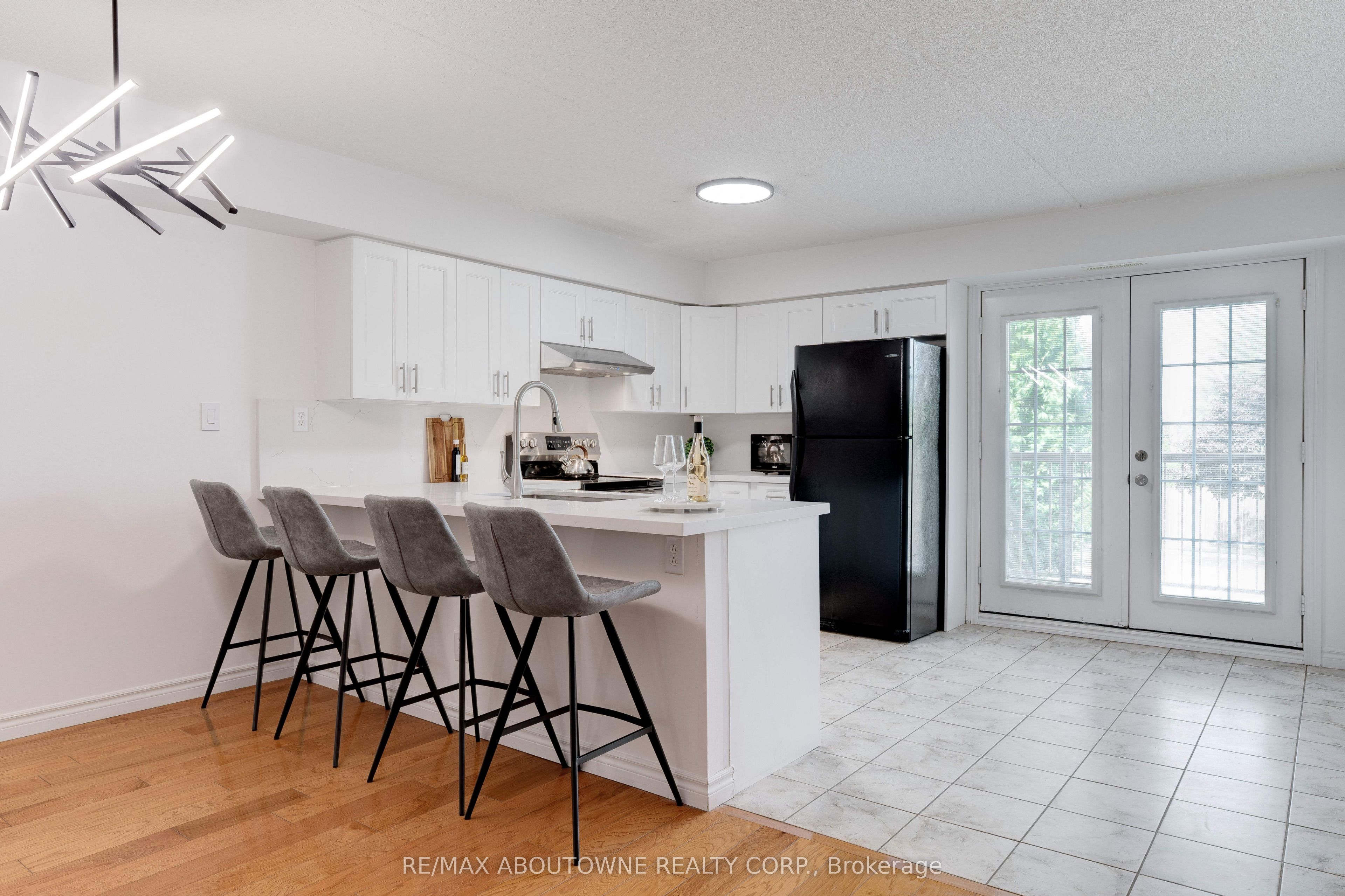 1460 Bishops Gate 212