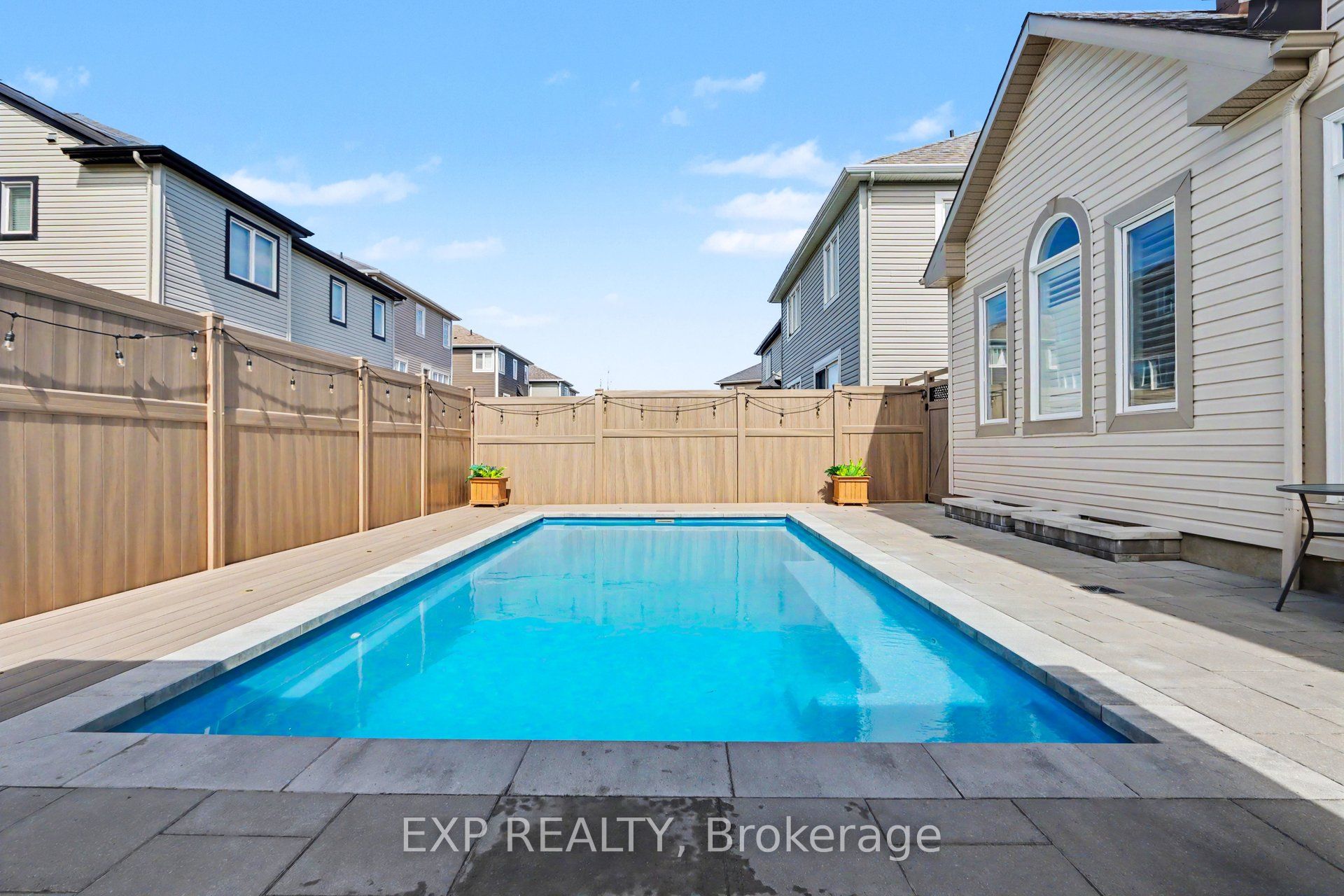 73 Bristling Crescent