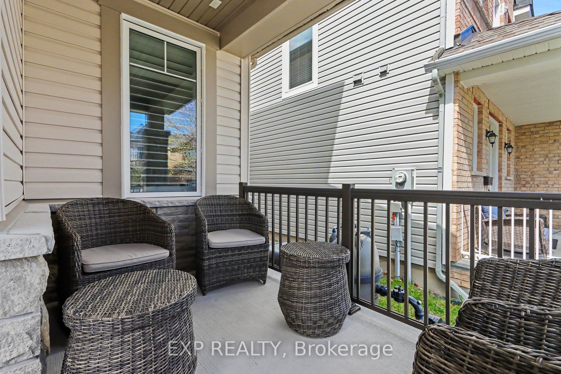 73 Bristling Crescent