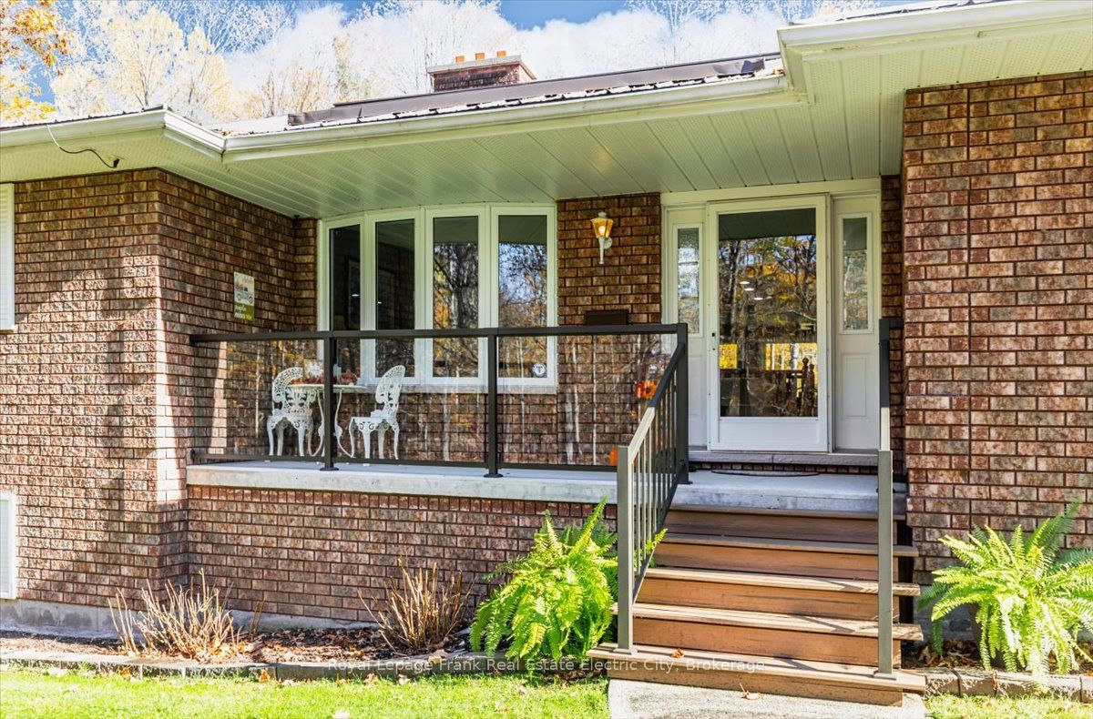 725 Birchview Road