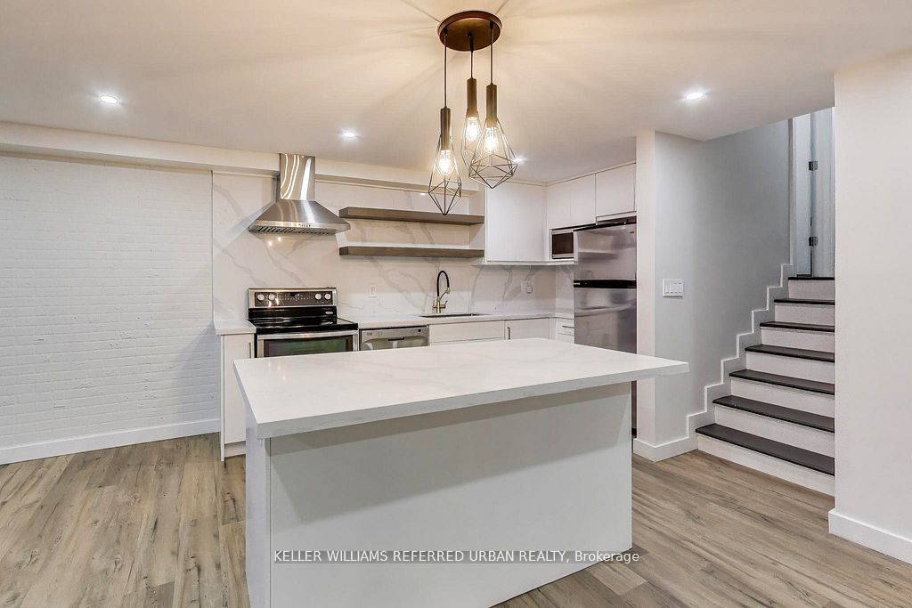 11 Wincott Drive 1215