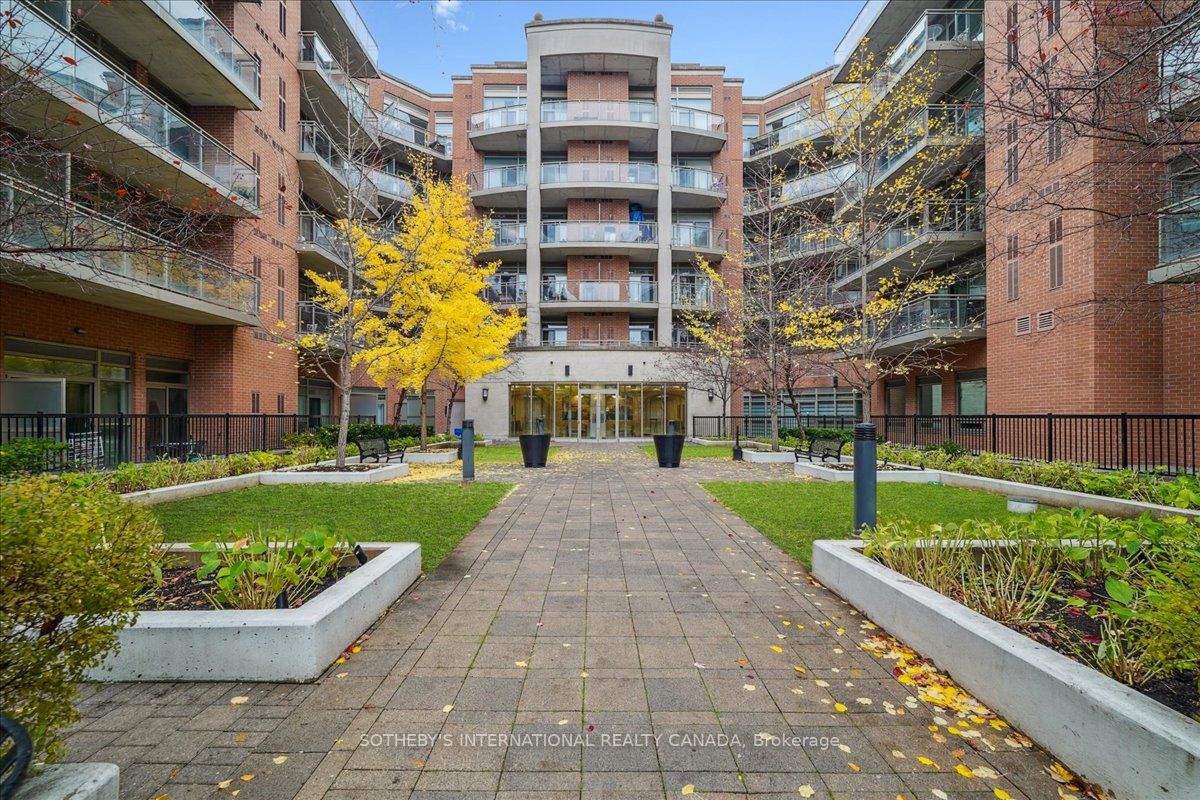 281 Woodbridge Avenue 112