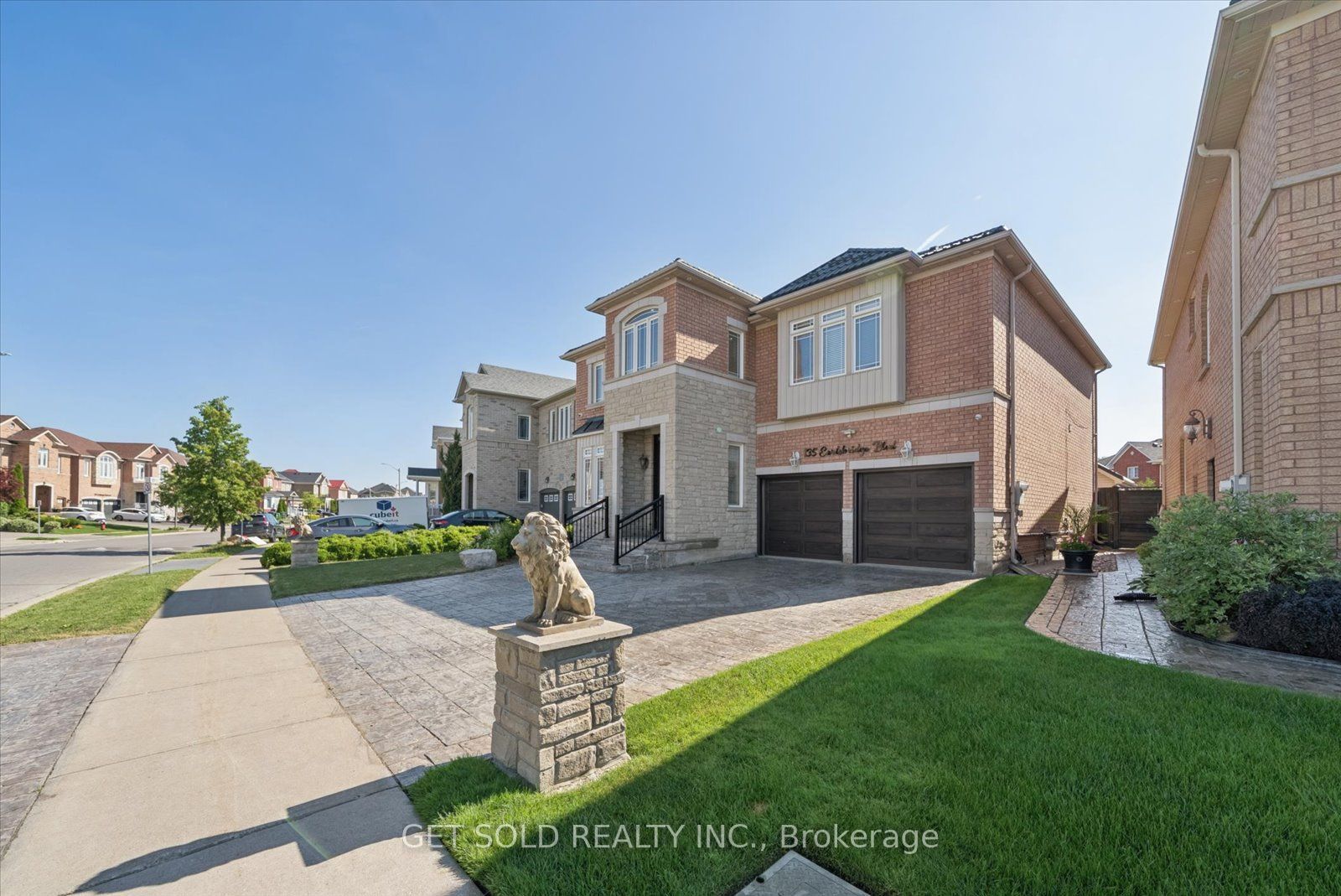 135 Earlsbridge Boulevard
