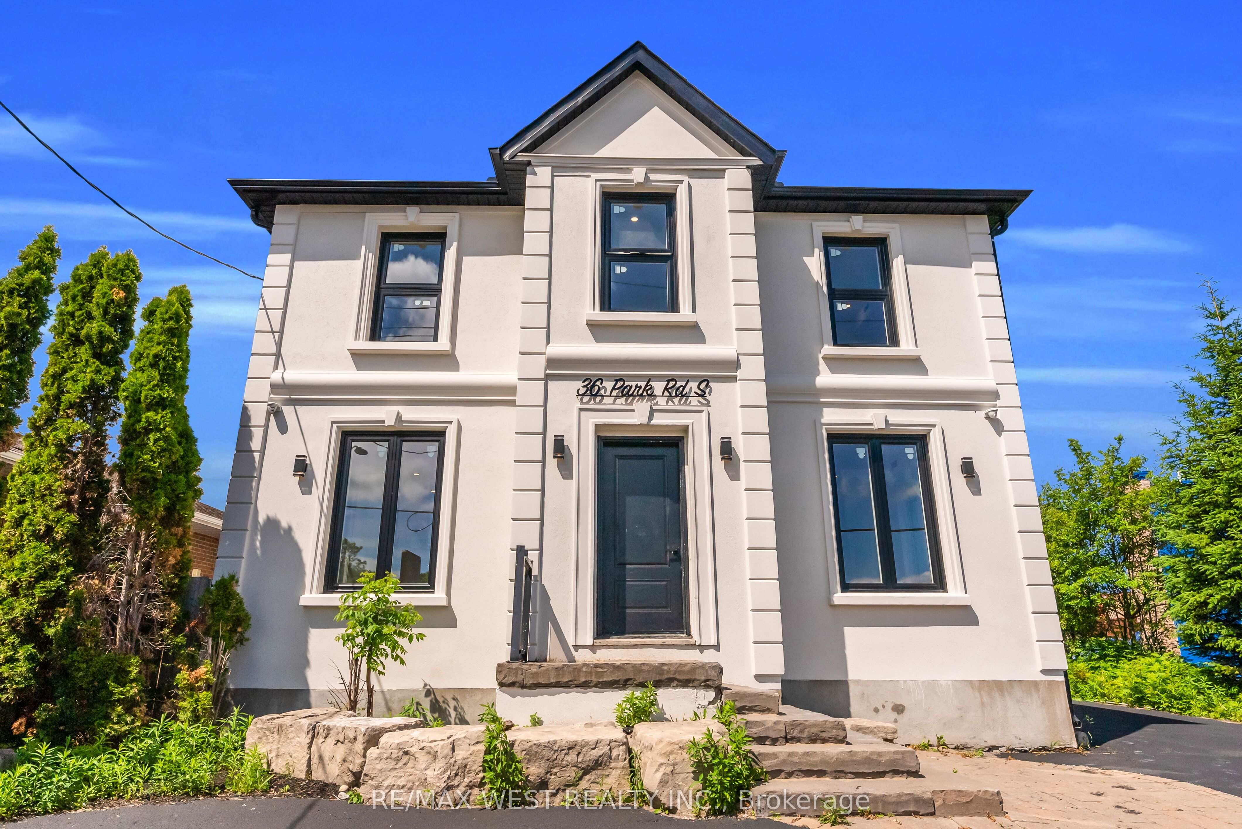 36 Park Road S