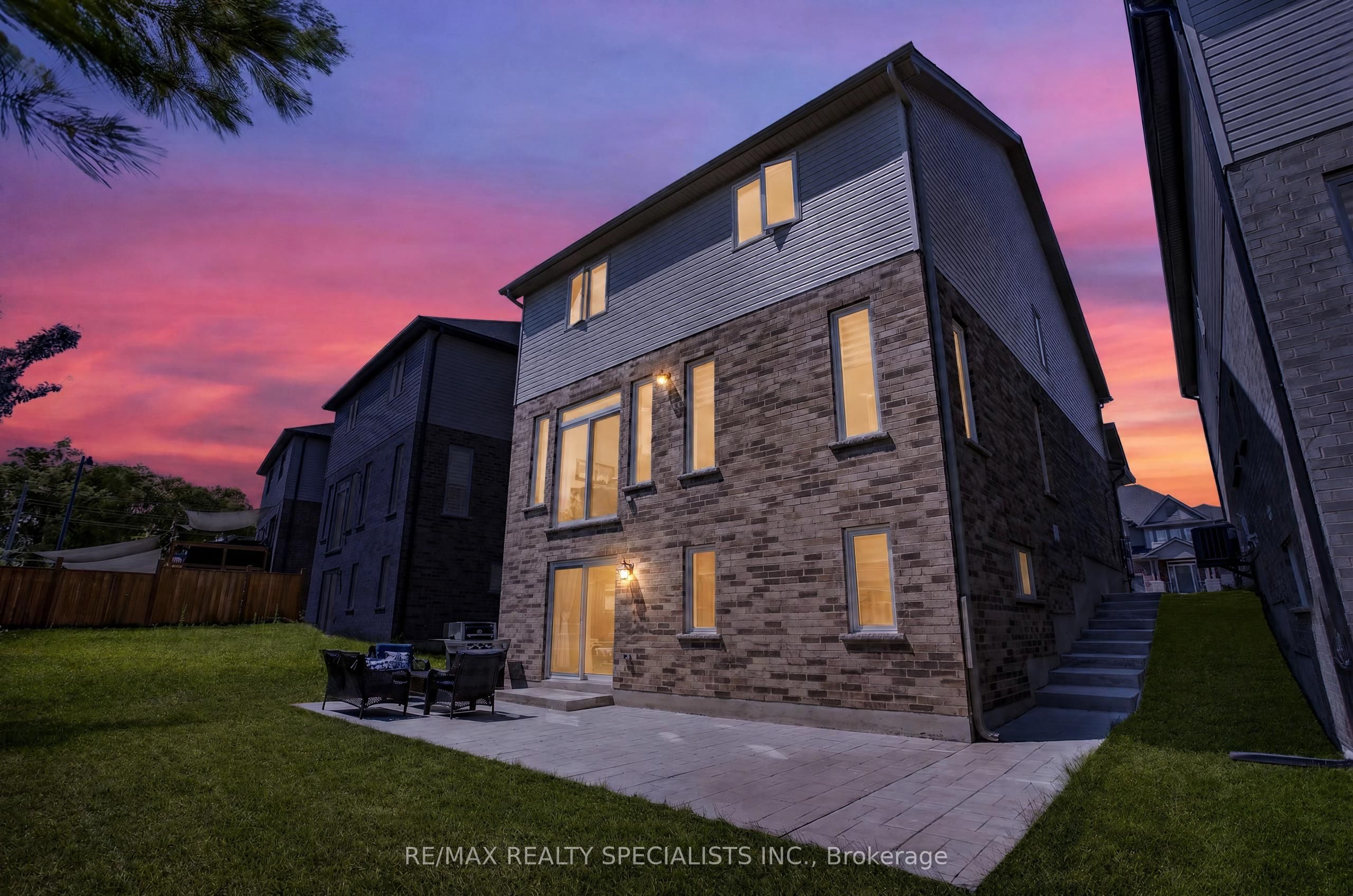 284 Chokecherry Crescent