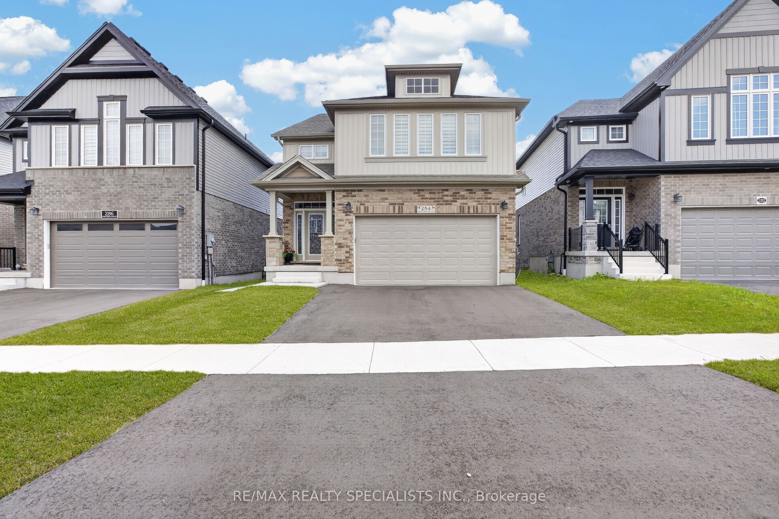 284 Chokecherry Crescent