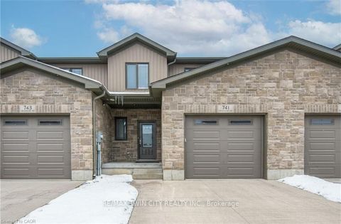 741 Hollinger Avenue North Perth ON N4W 0J3