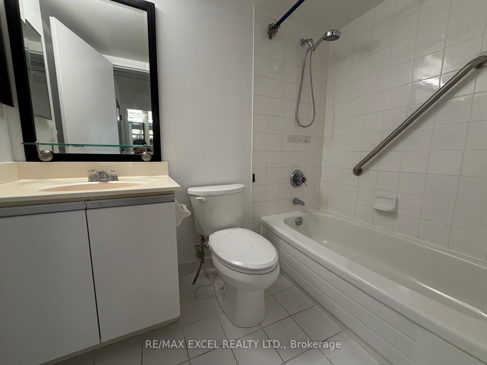91 Townsgate Drive 507
