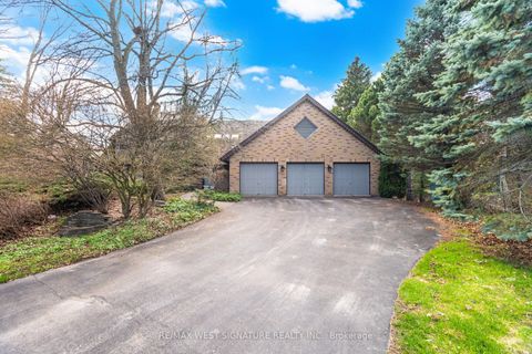 126 Curtis Crescent King ON L7B 1C2