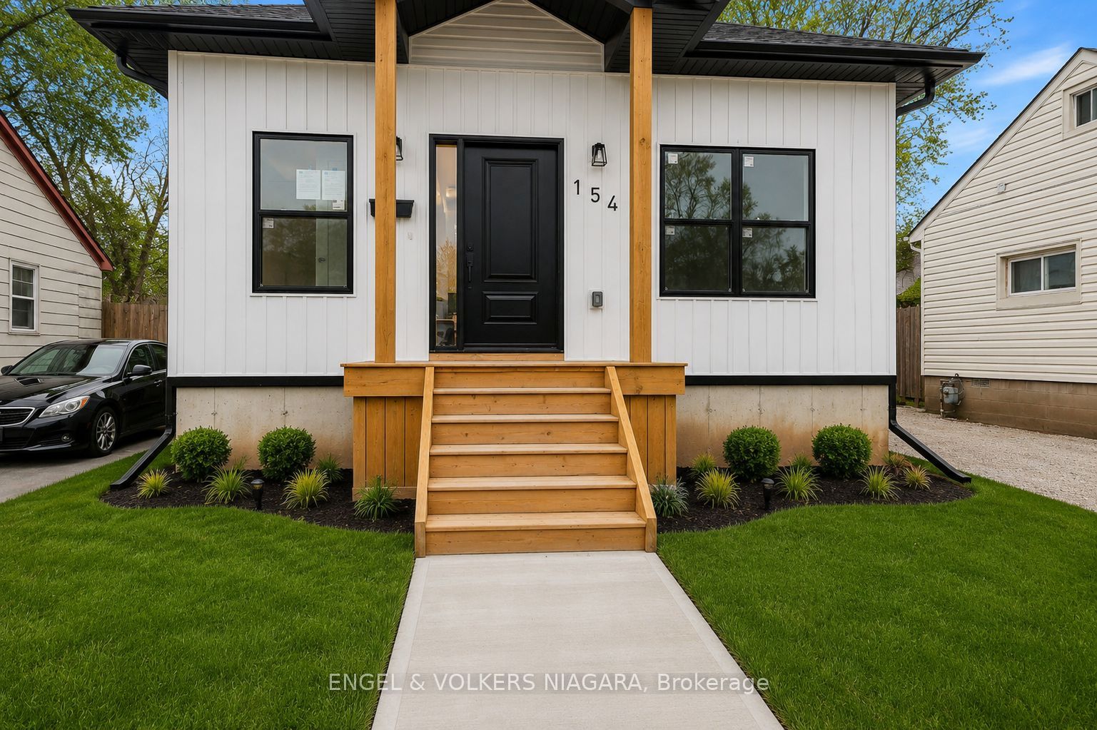 154 Roosevelt Avenue