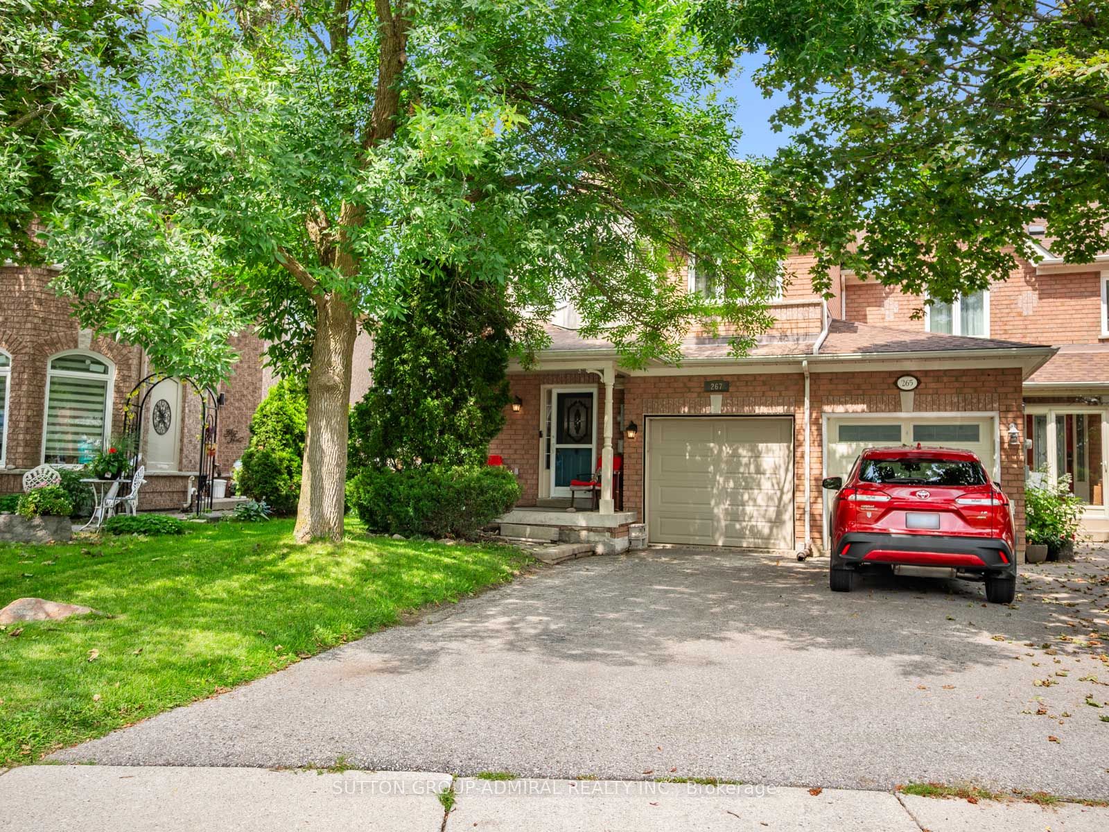 267 Warner Crescent