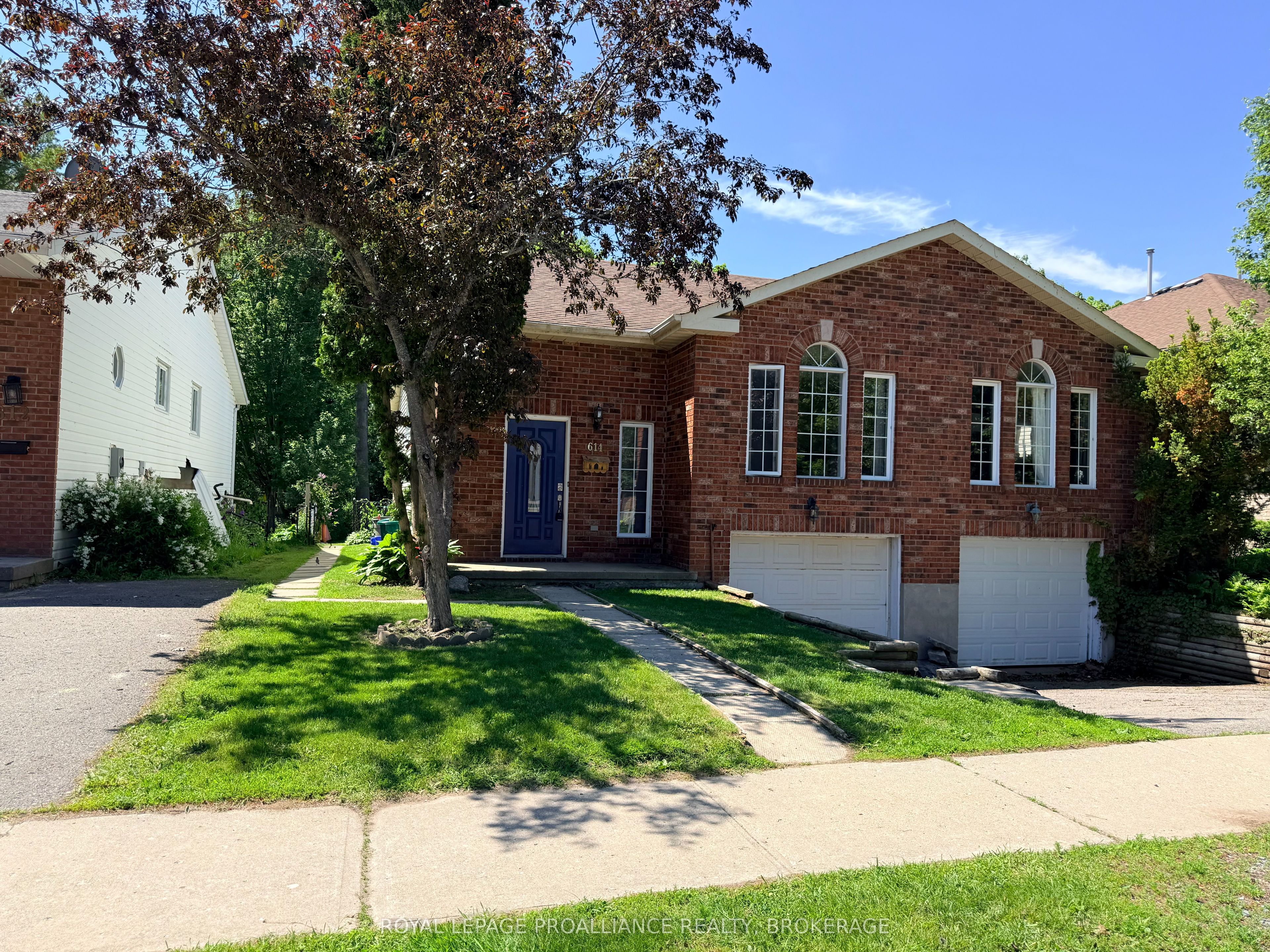 614 Barnsley Crescent