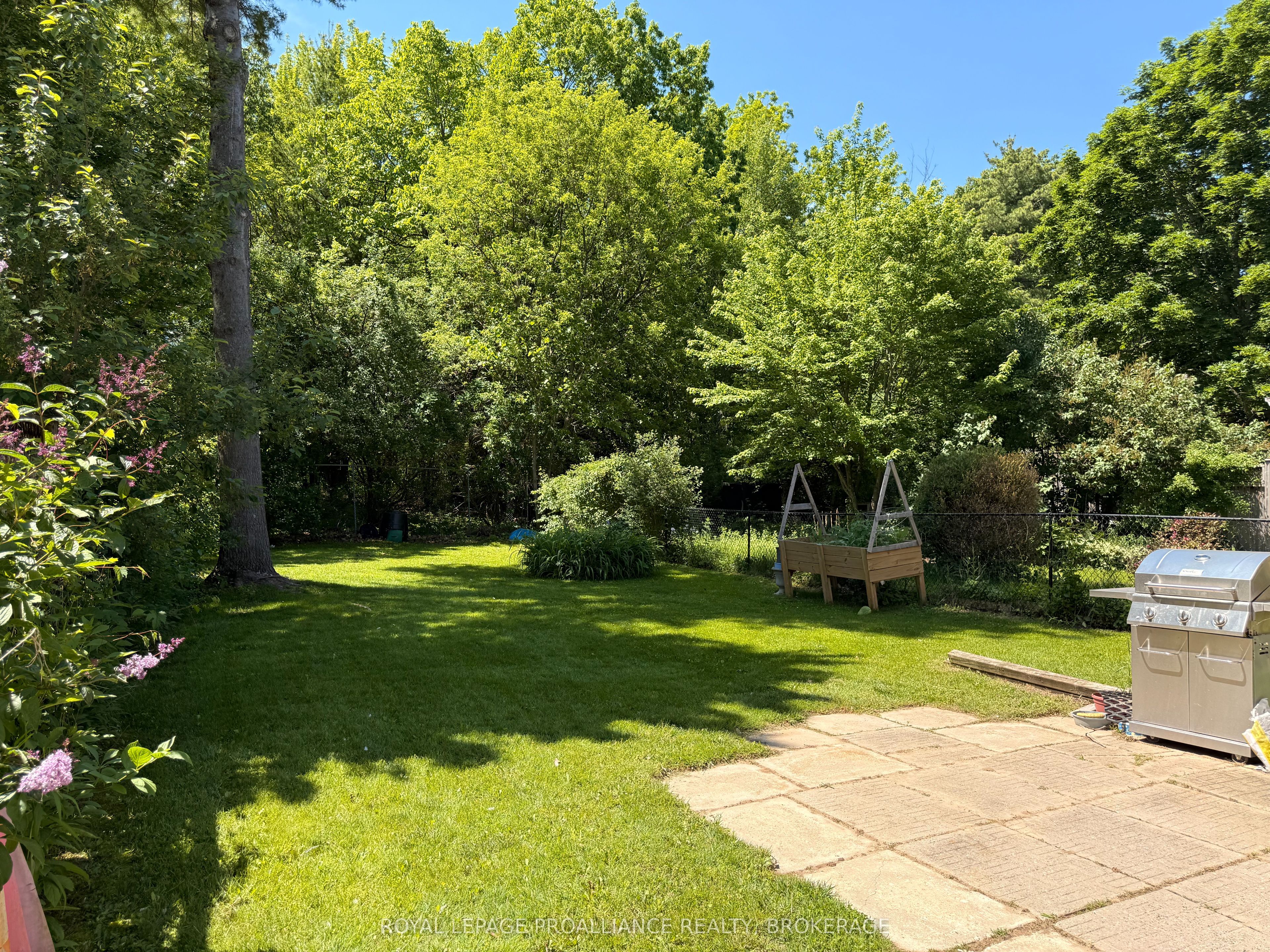 614 Barnsley Crescent