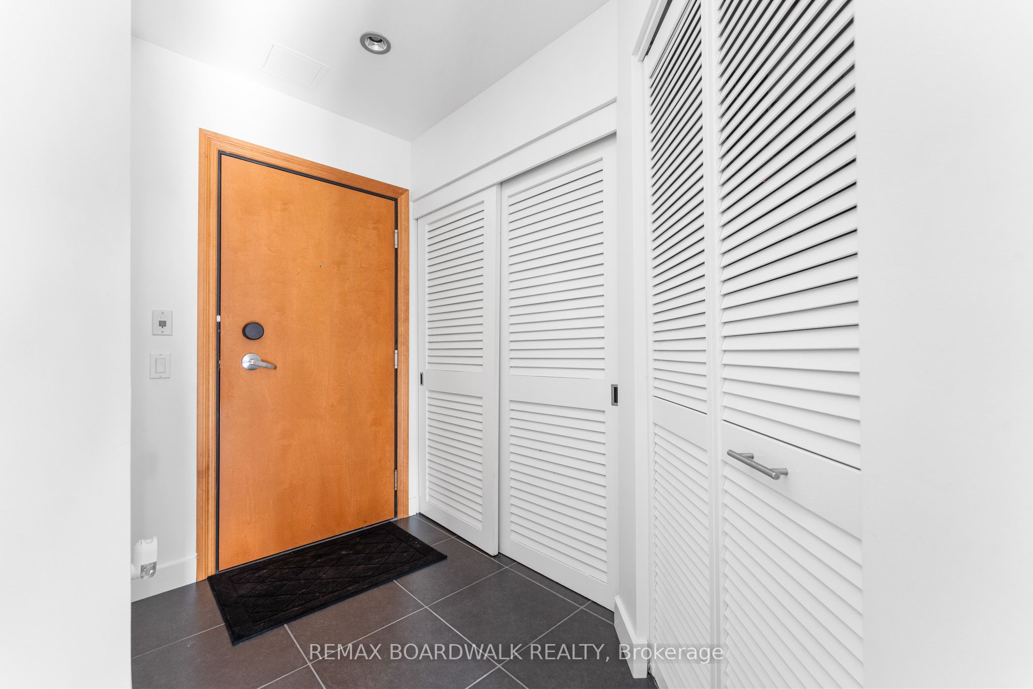 90 George Street 401
