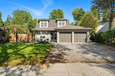 818 Kates Lane Pickering ON L1V 2Z2