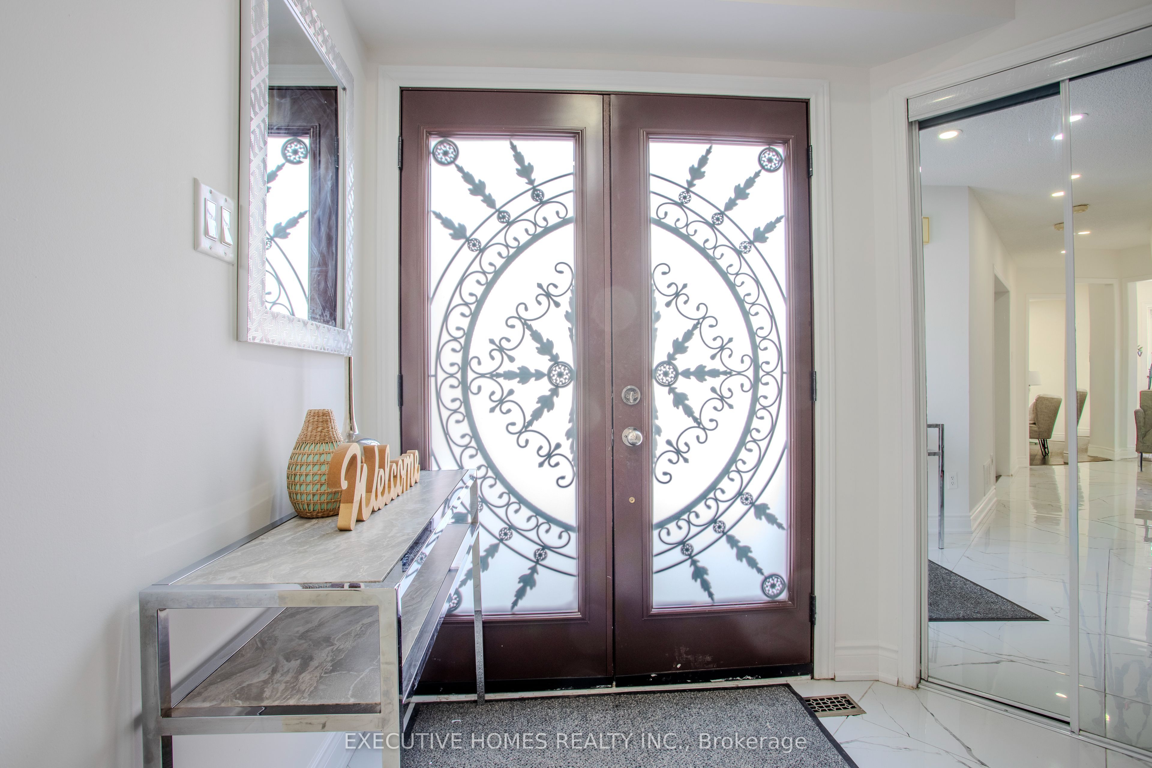 1192 Dream Crest Road