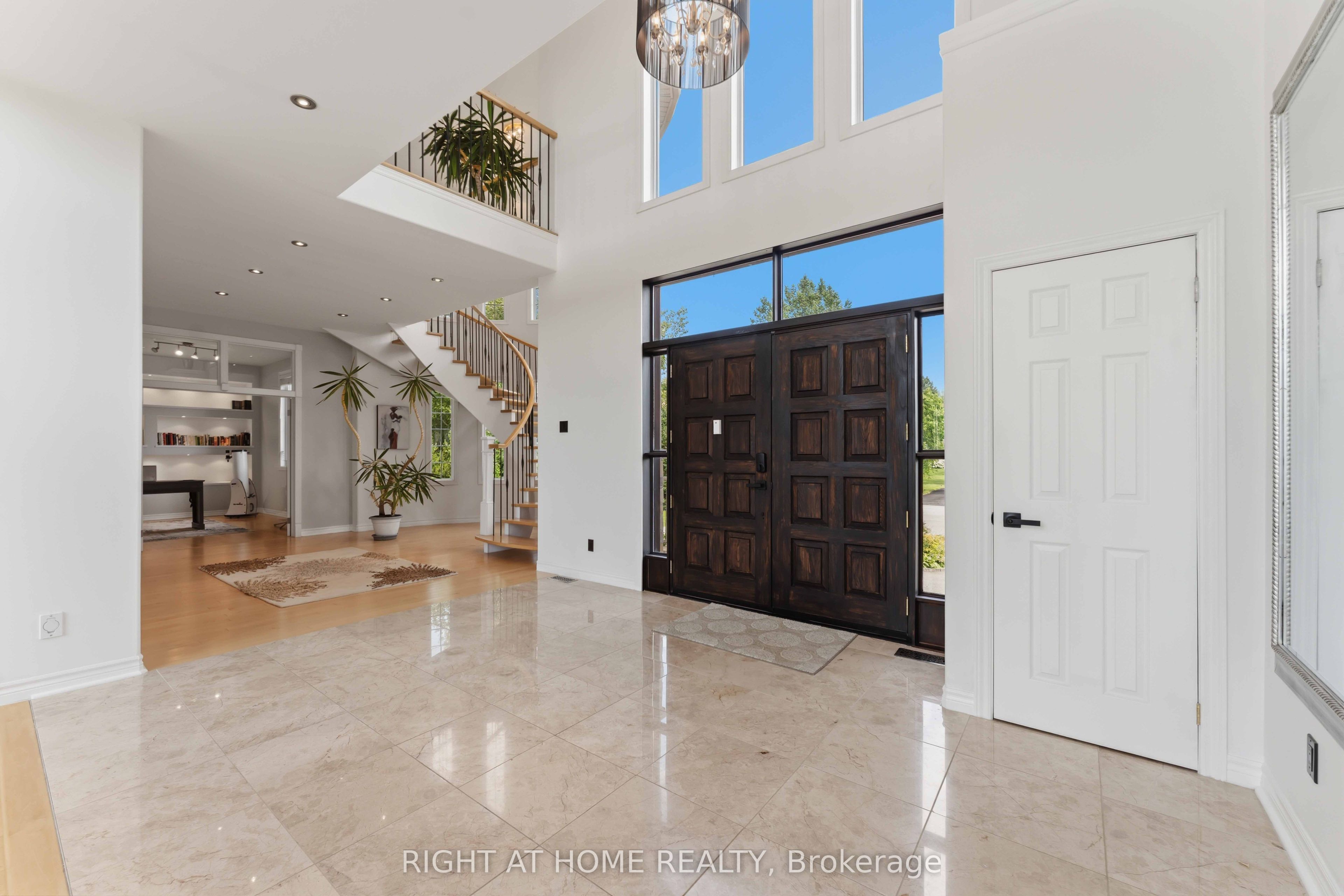 1607 Landel Drive