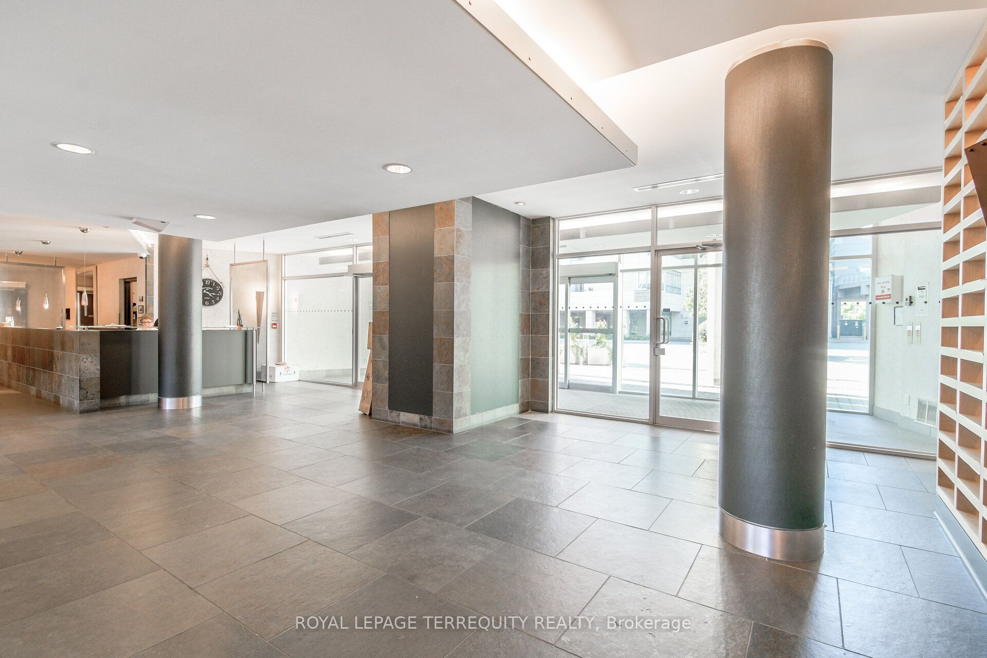5 Marine Parade Drive 911