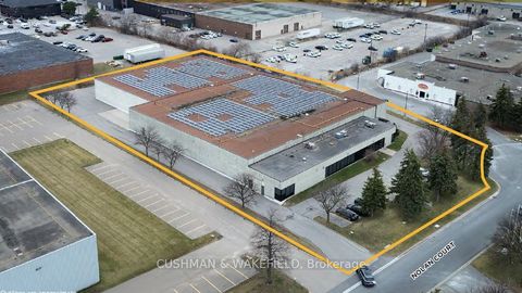 40 Nolan Court Markham ON L3R 2V7