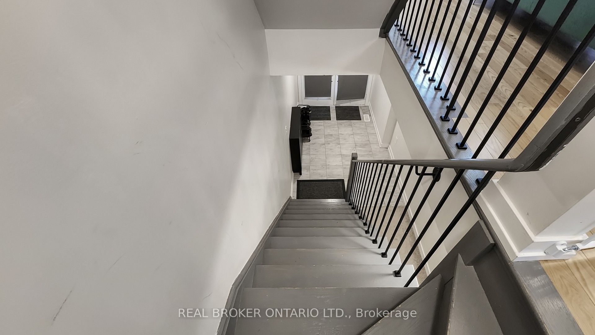 2508 Castlegate Crossing