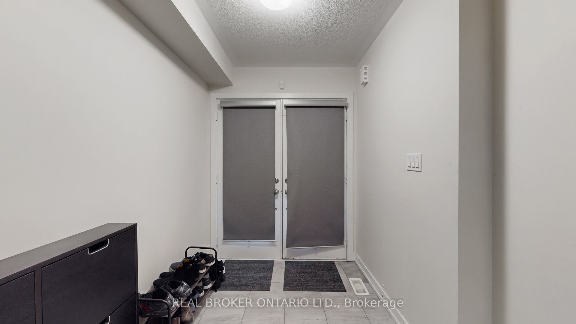 2508 Castlegate Crossing