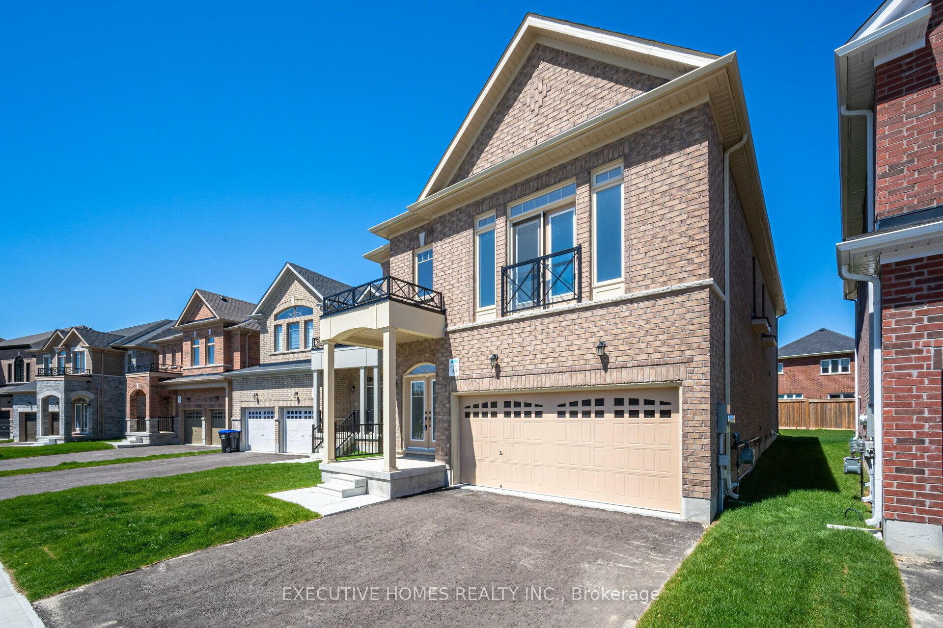 14 Mac Campbell Way