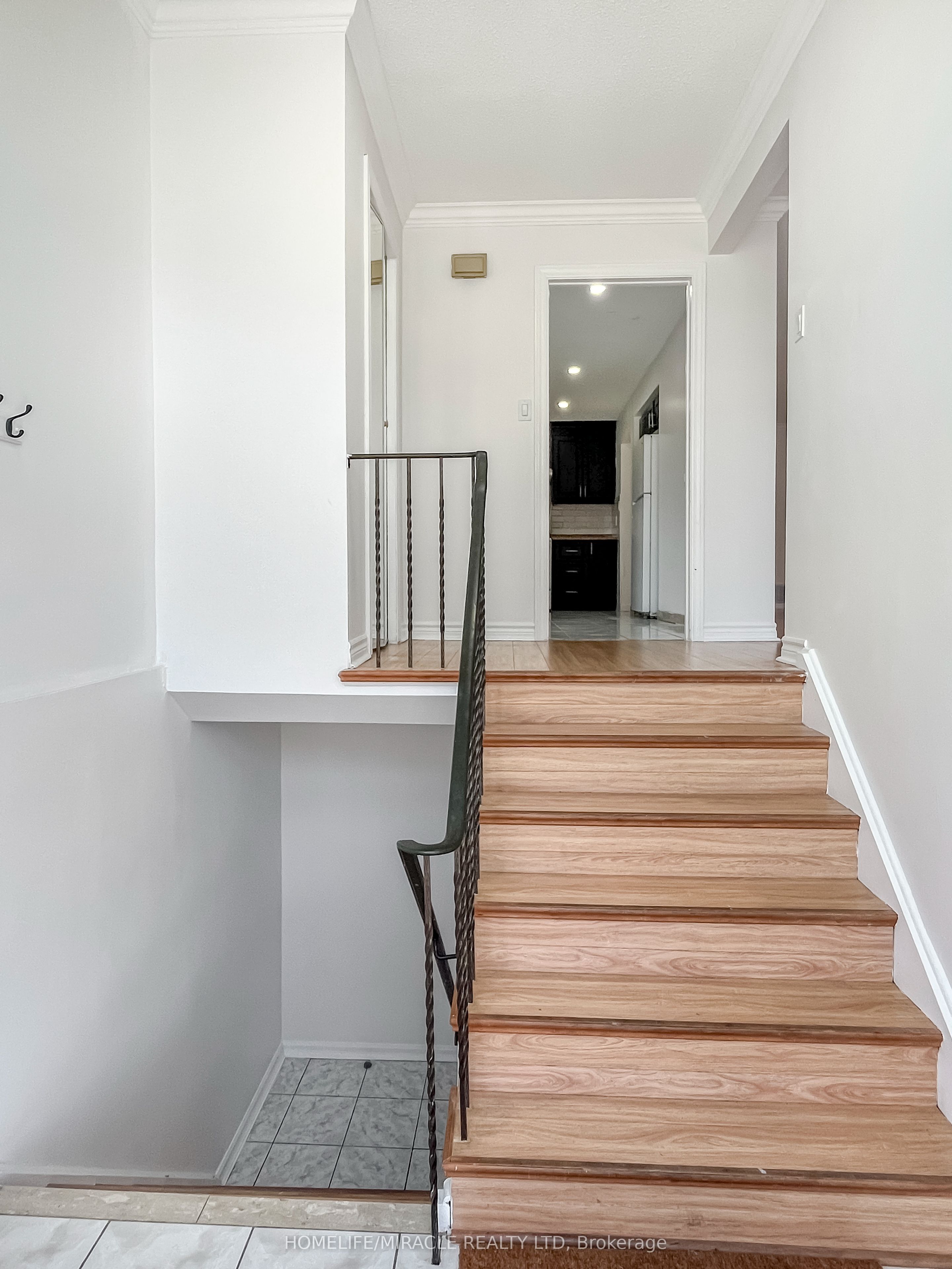 3485 Oakglade Crescent