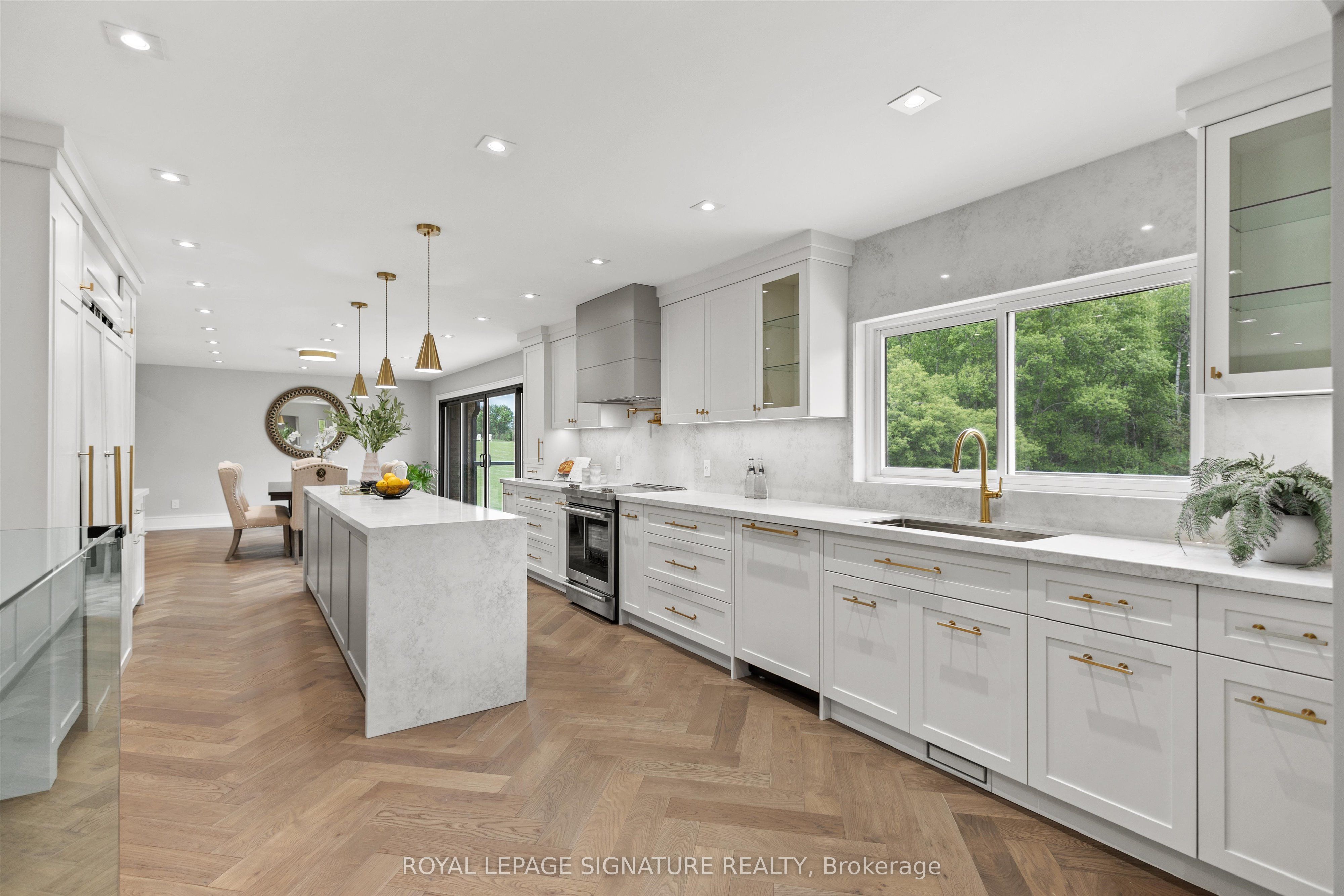 16455 11th Concession