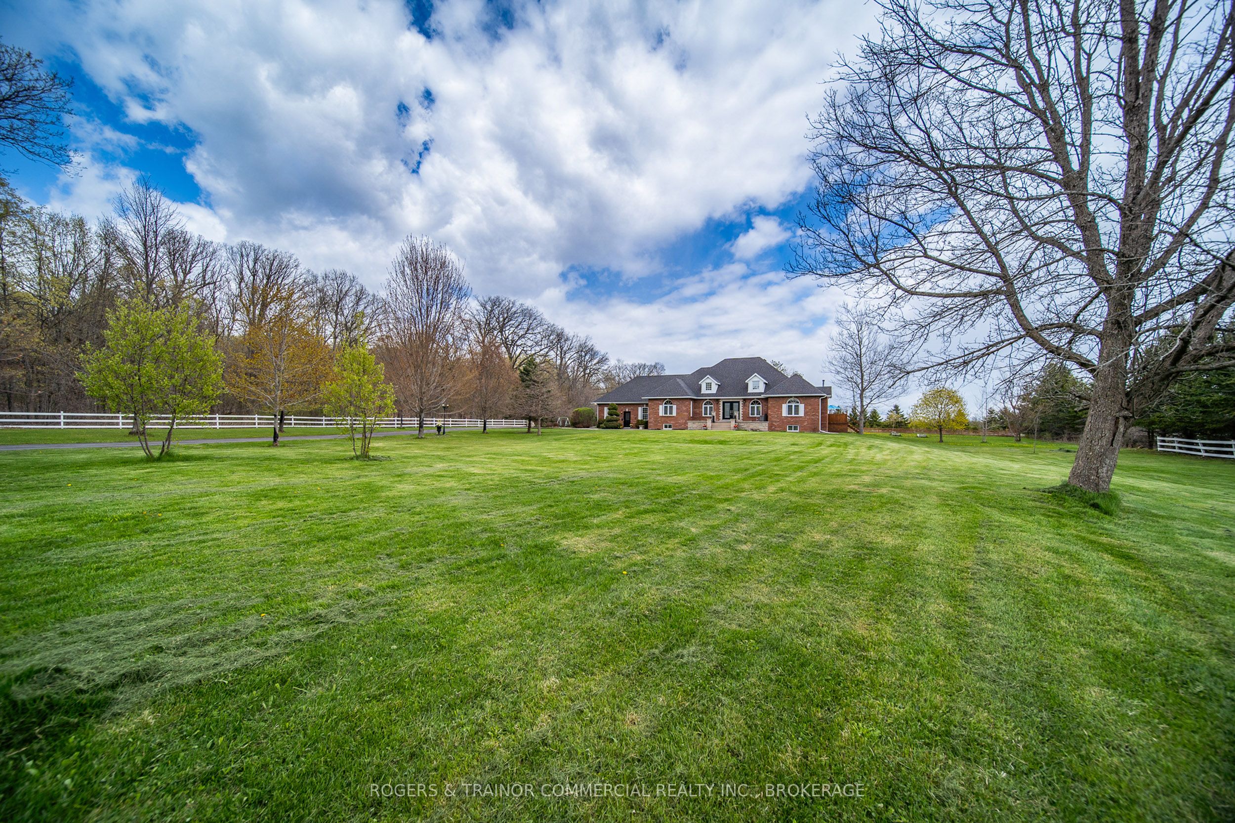 697 Rogers Side Road