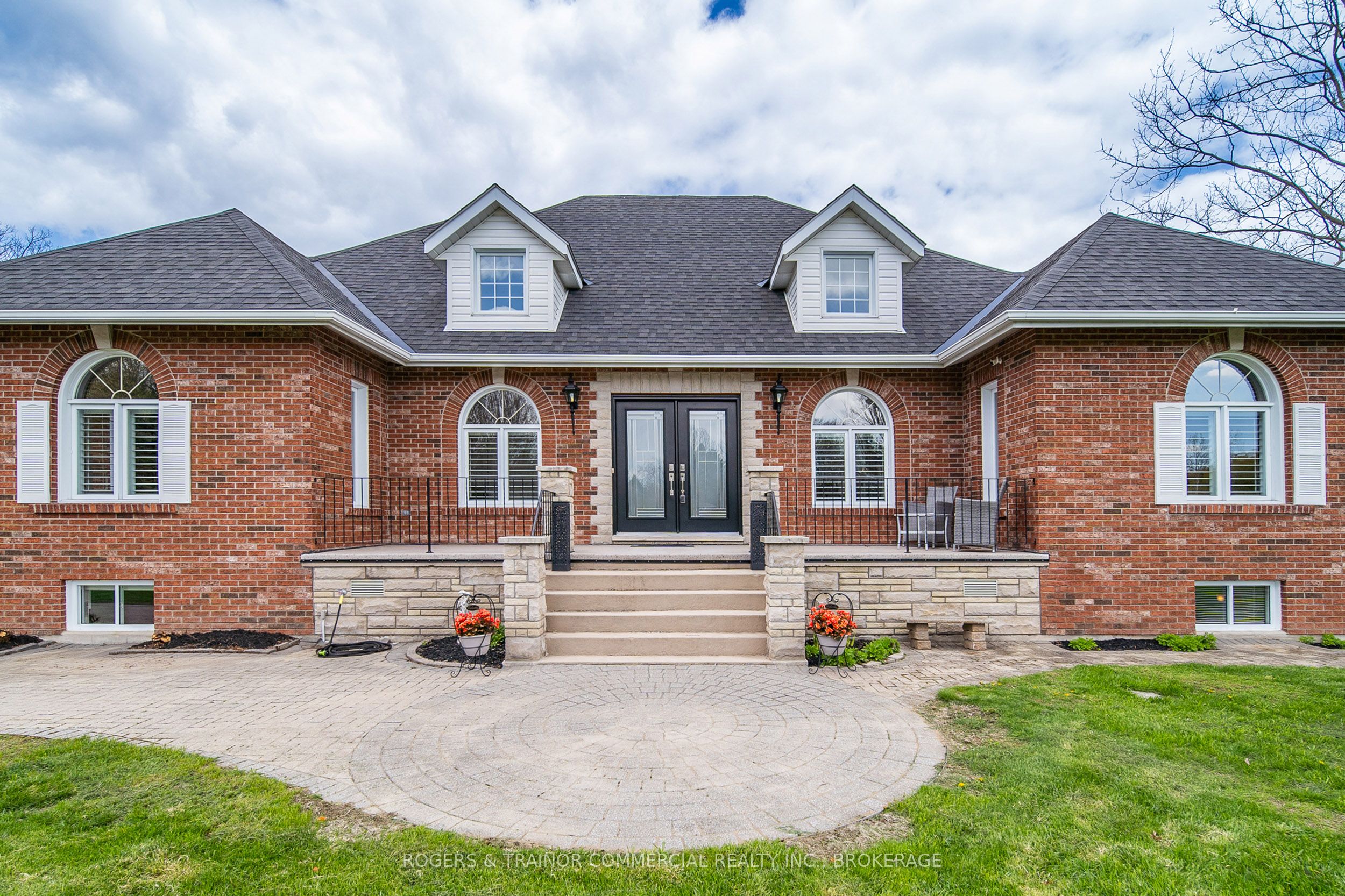 697 Rogers Side Road