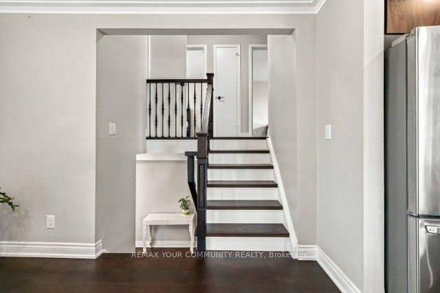 2 Munhall Road