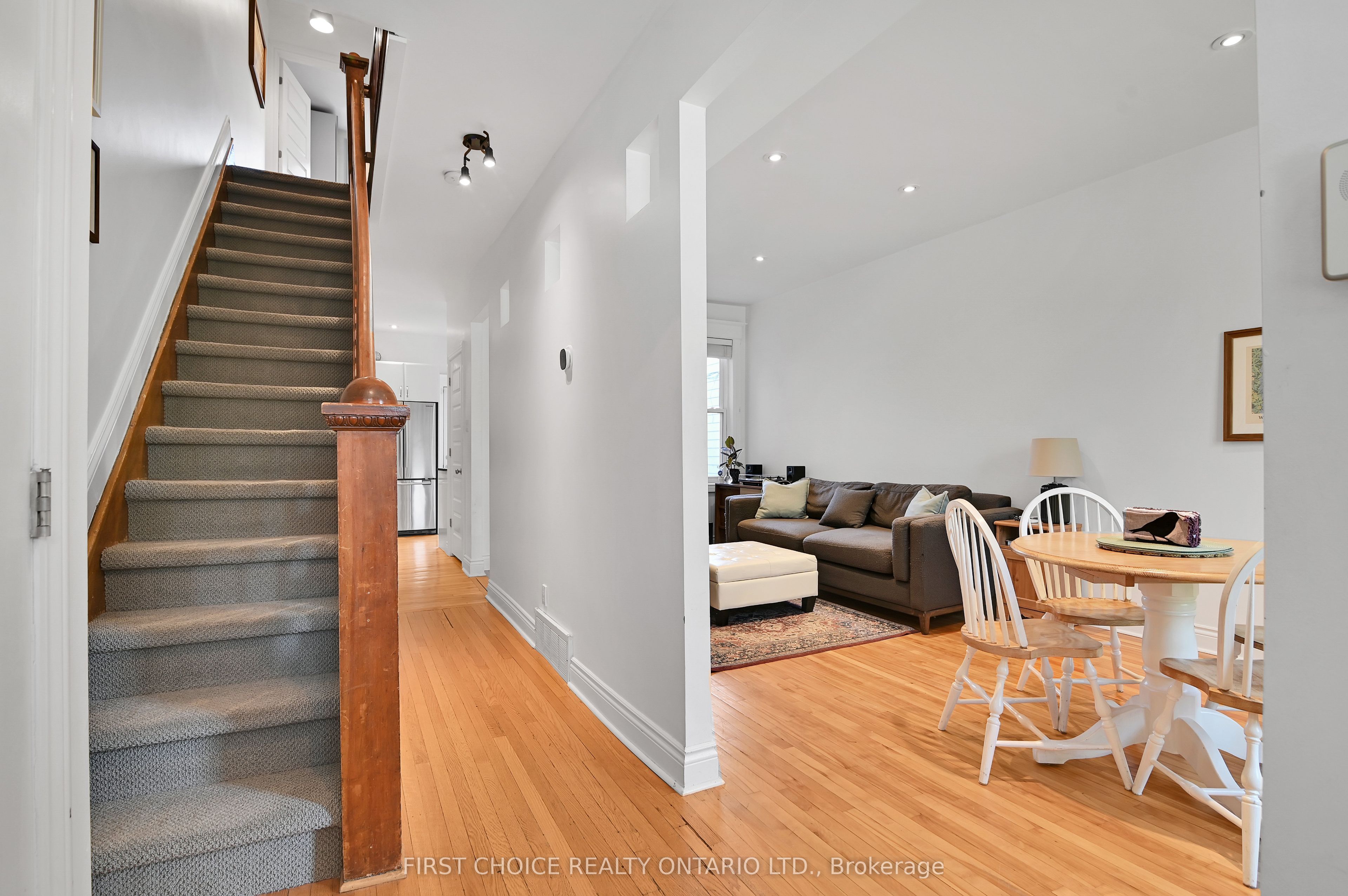 276 Fifth Avenue