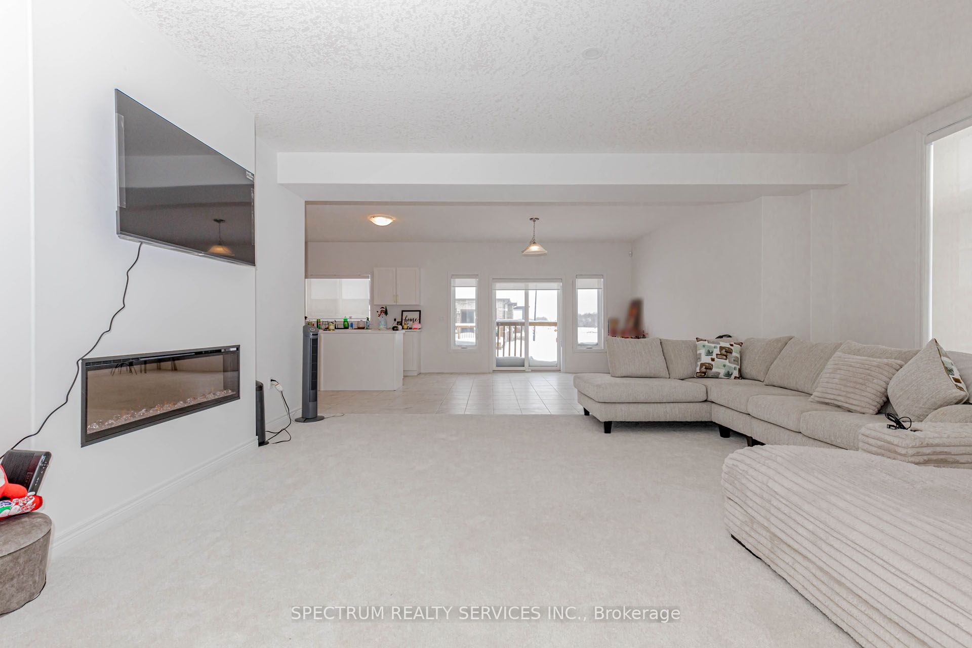 140 MCCAUSLAND Drive