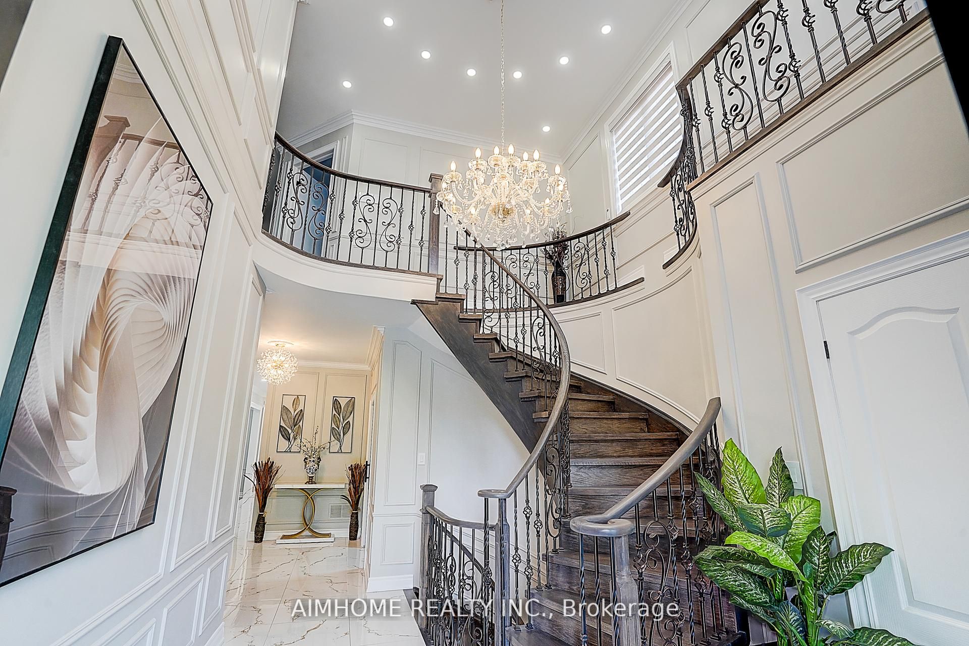 901 Eagle Ridge Drive