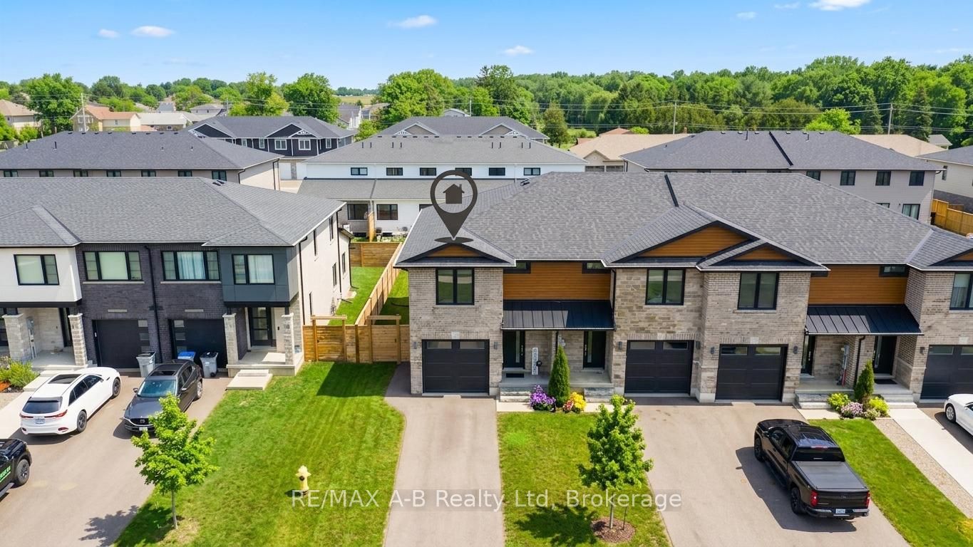 31 Trailside Drive