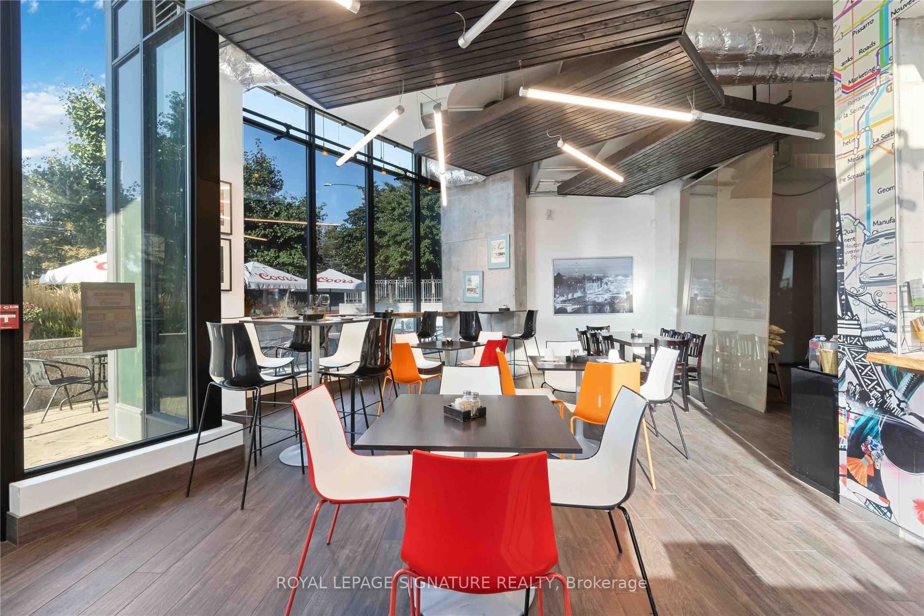 215 Fort York Boulevard