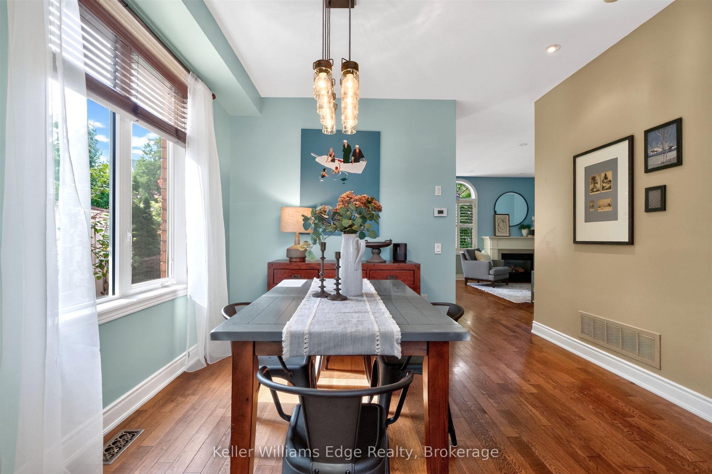 3416 Hayhurst Crescent