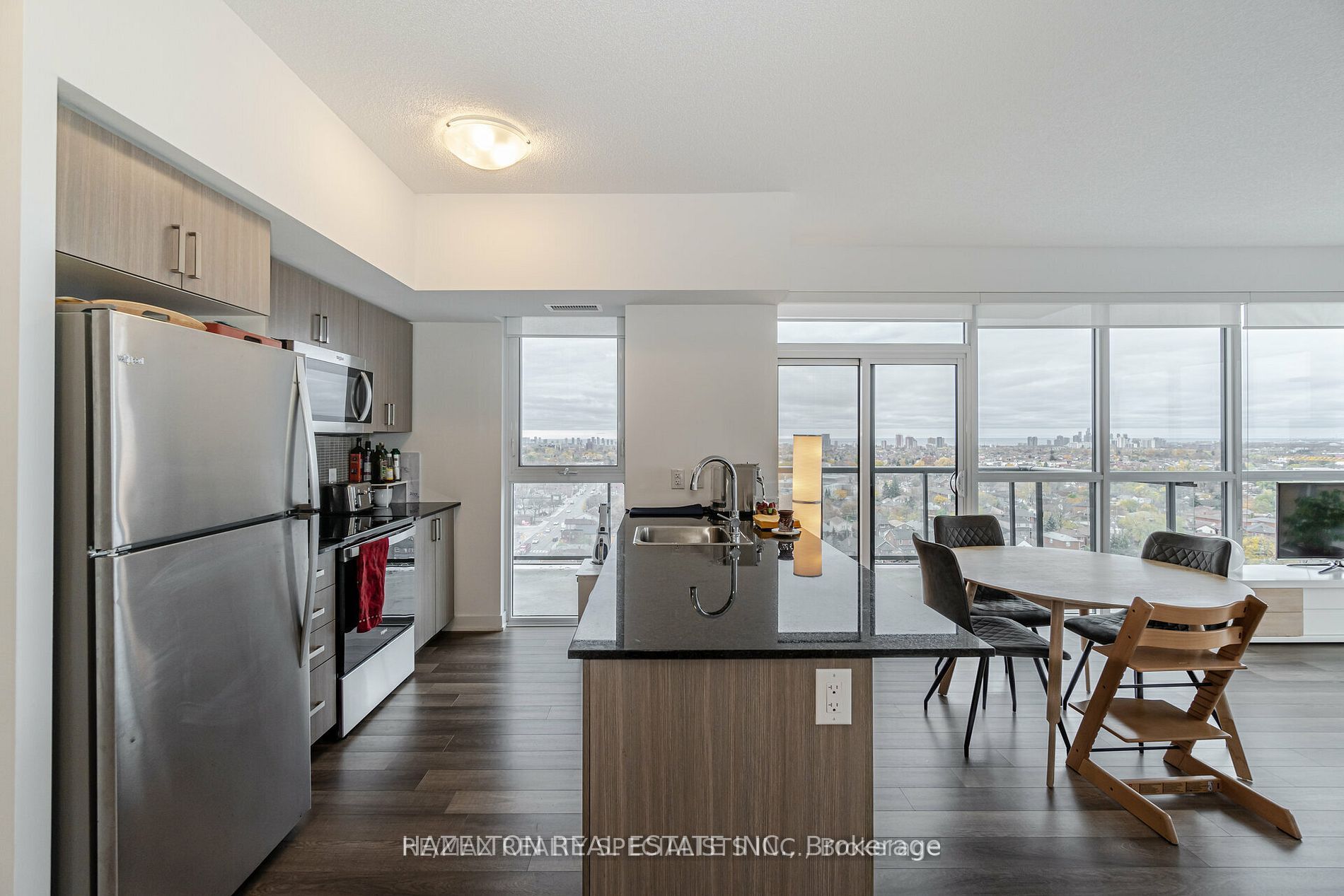 1603 Eglinton Avenue W 1304