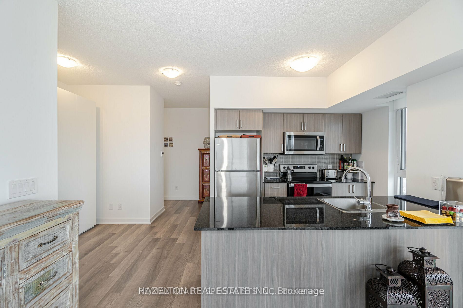1603 Eglinton Avenue W 1304