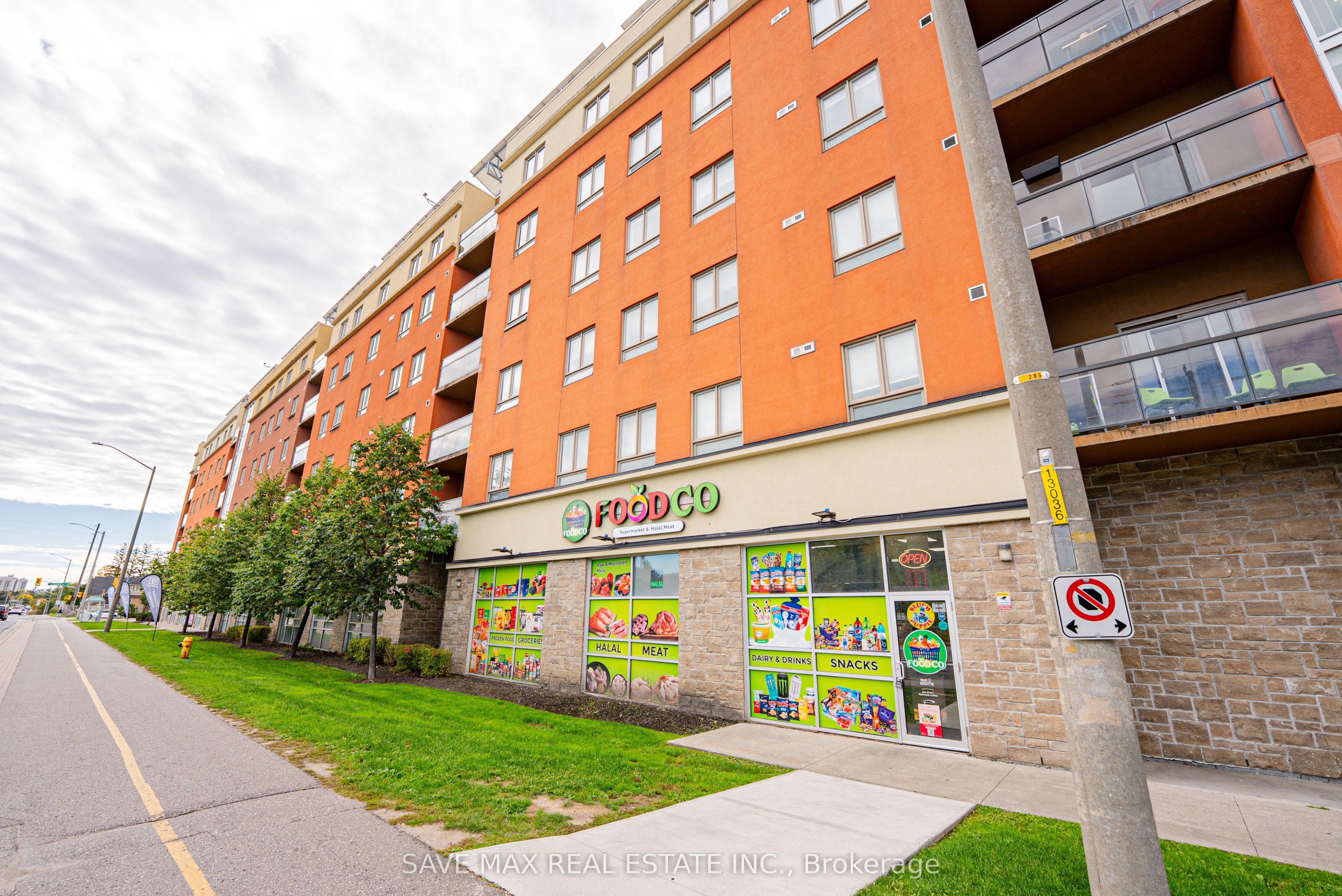 1700 Simcoe Street N3