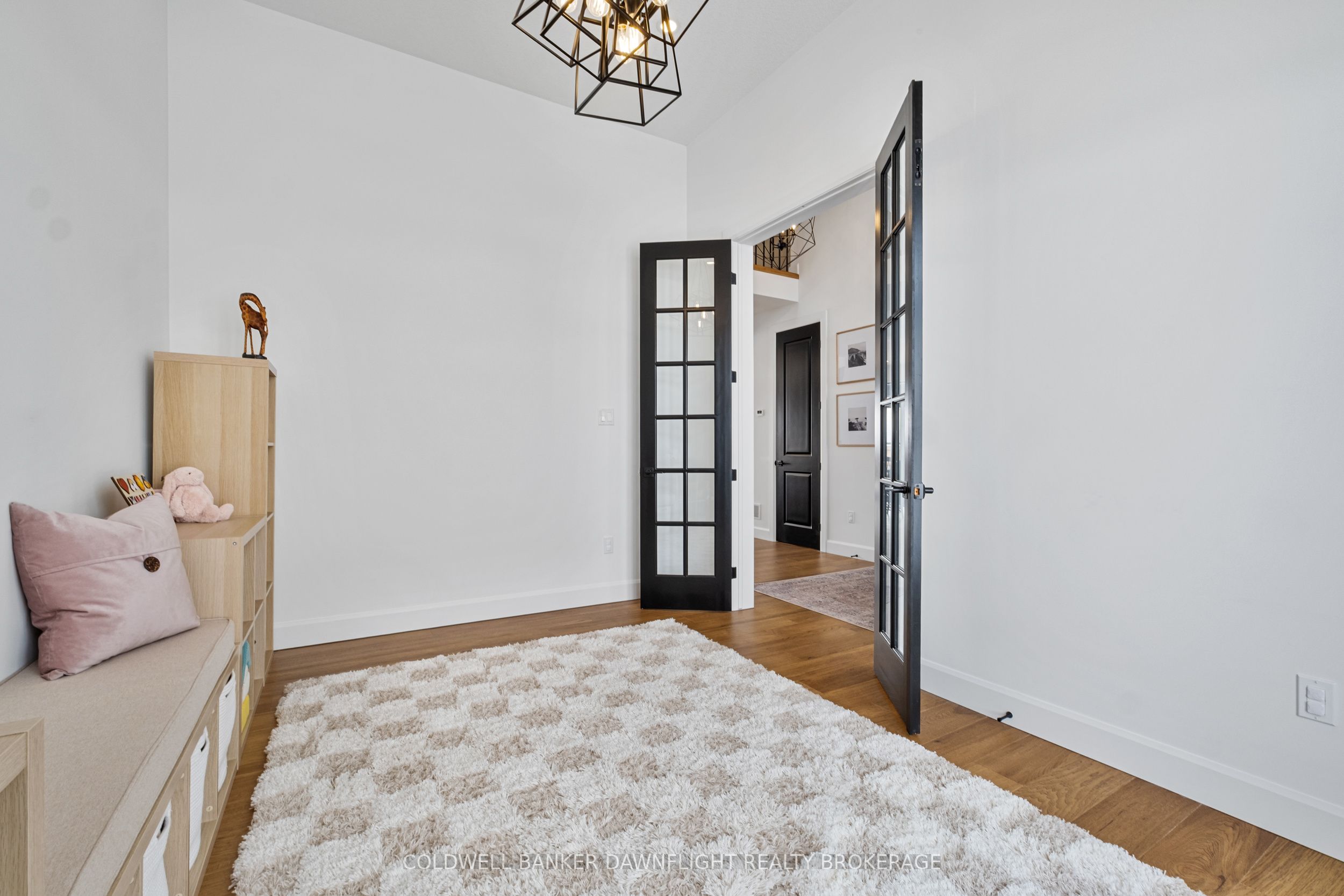 160 Foxborough Place