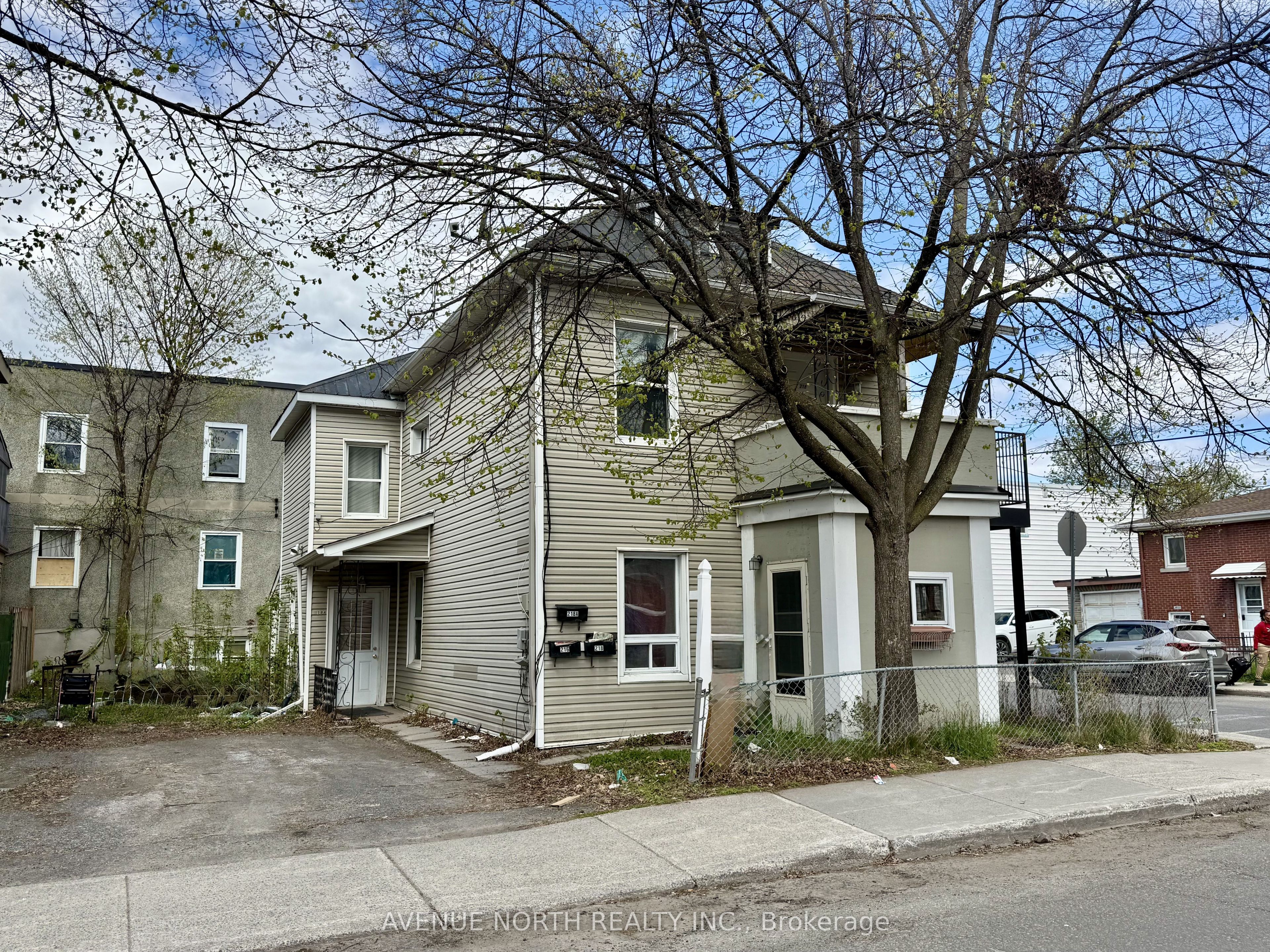 216 Hannah Street