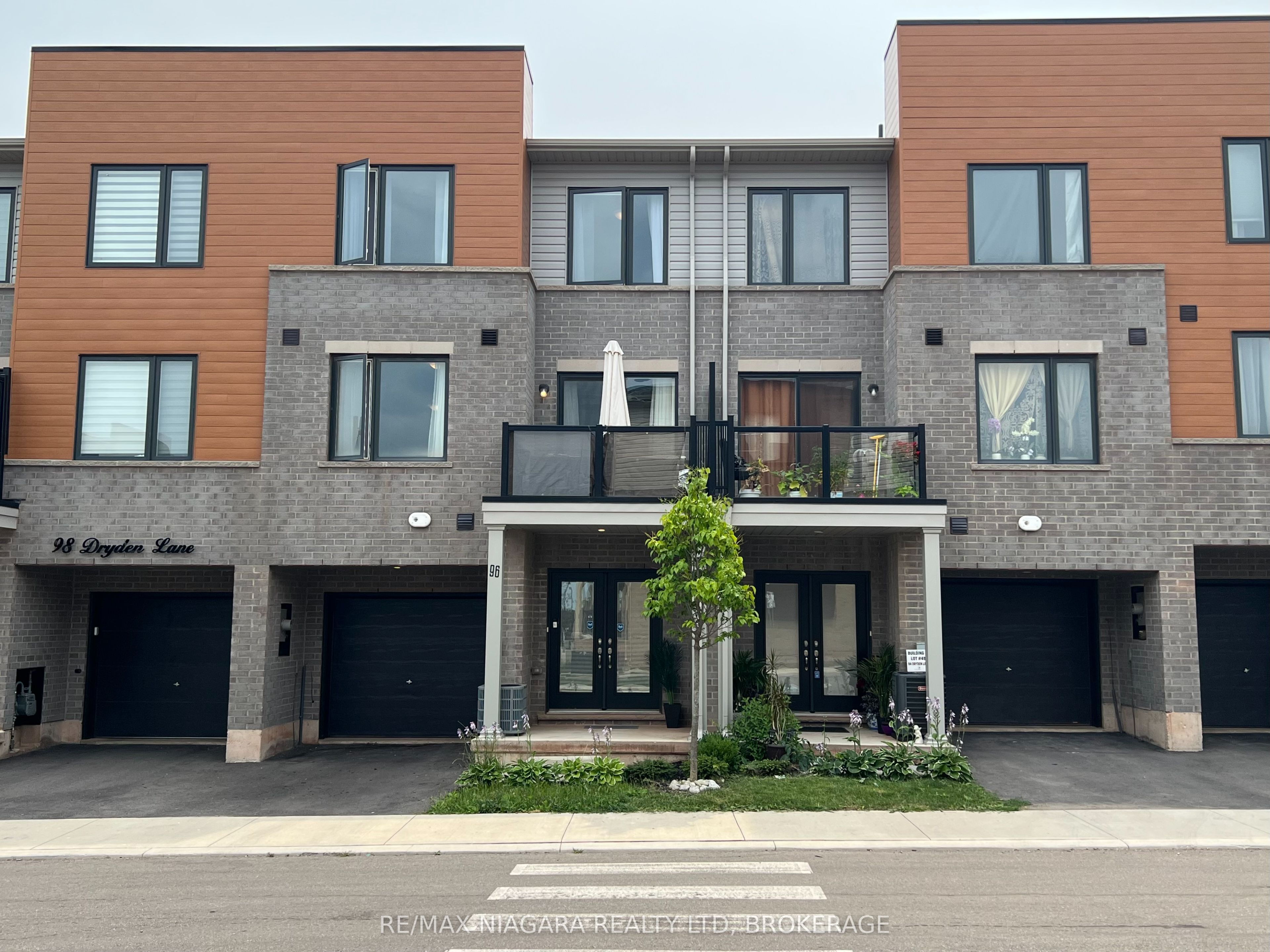 96 Dryden Lane 48