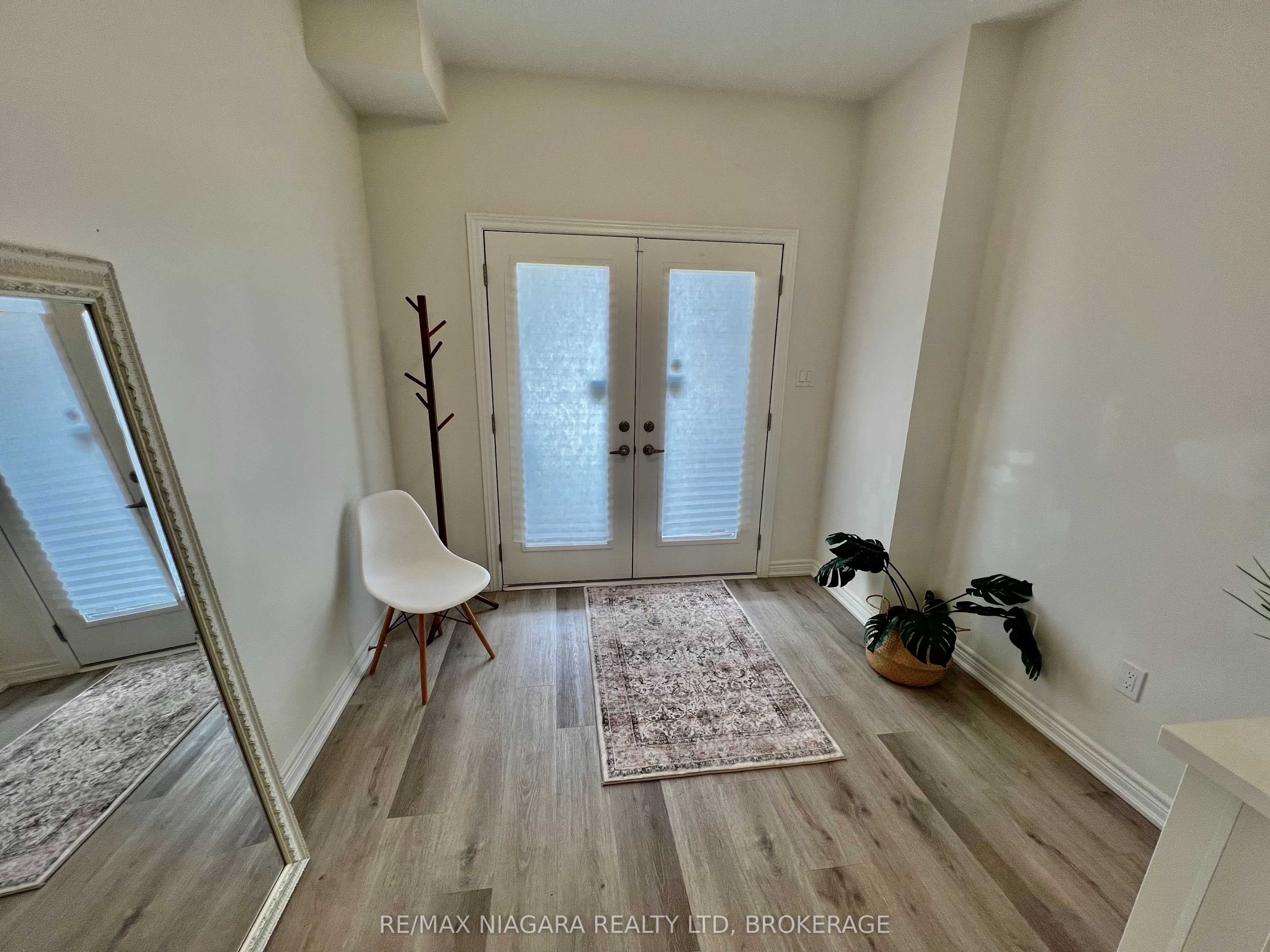 96 Dryden Lane 48