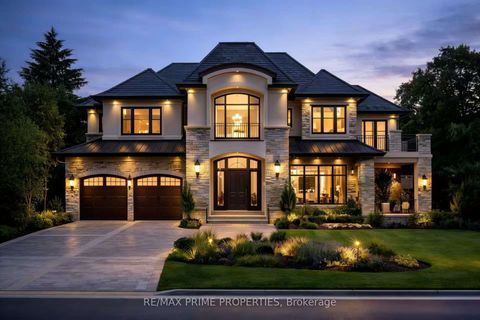 136 Sunset Beach Road Richmond Hill ON L0E 1N0