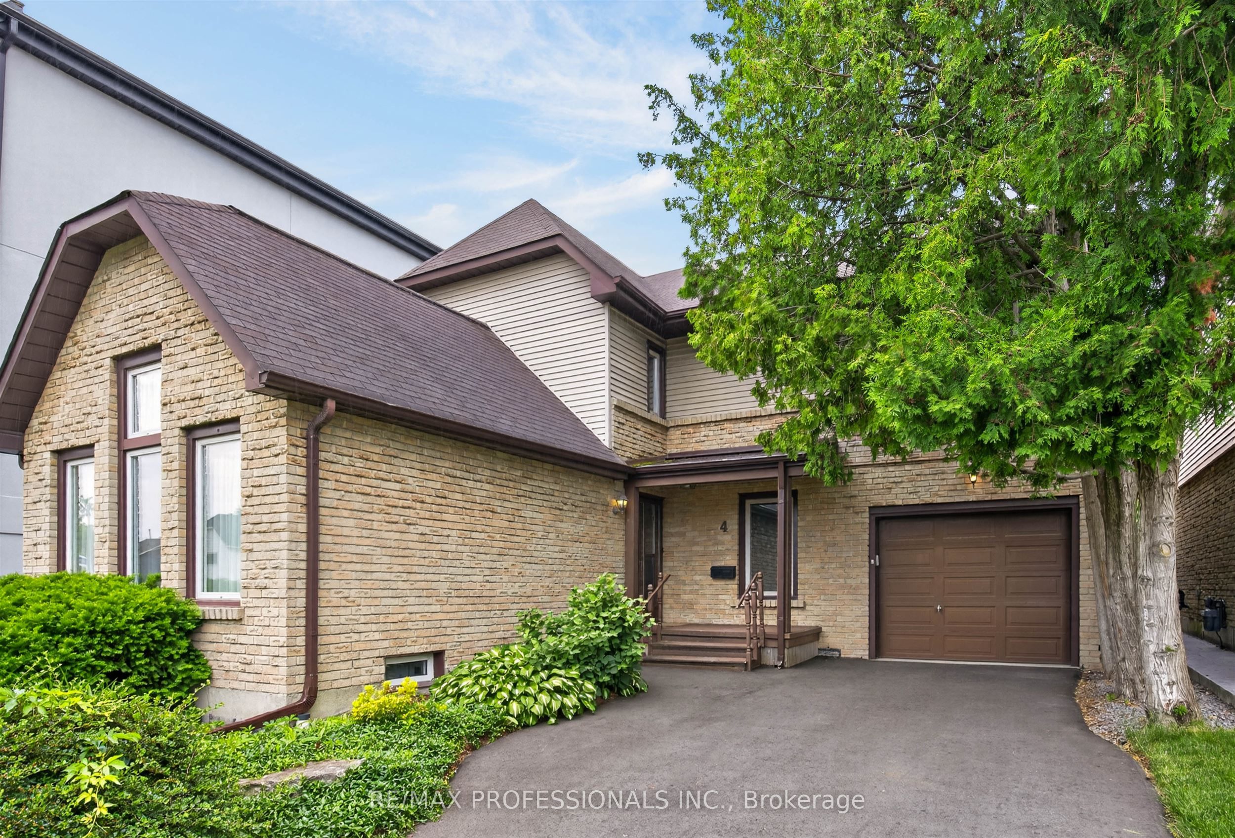 4 Bigham Crescent